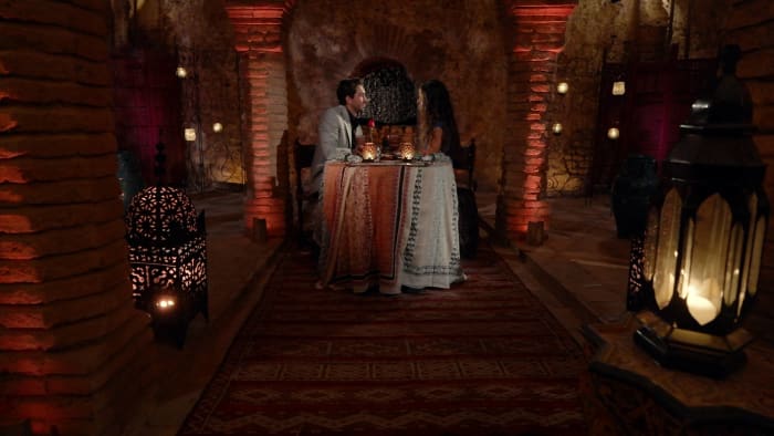 The contestants don't actually eat on their dates