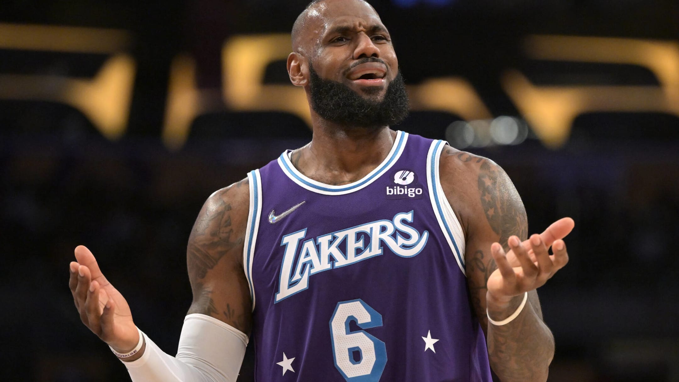 Lakers News: Pundit Predicts Whether Or Not LA Will Retire LeBron