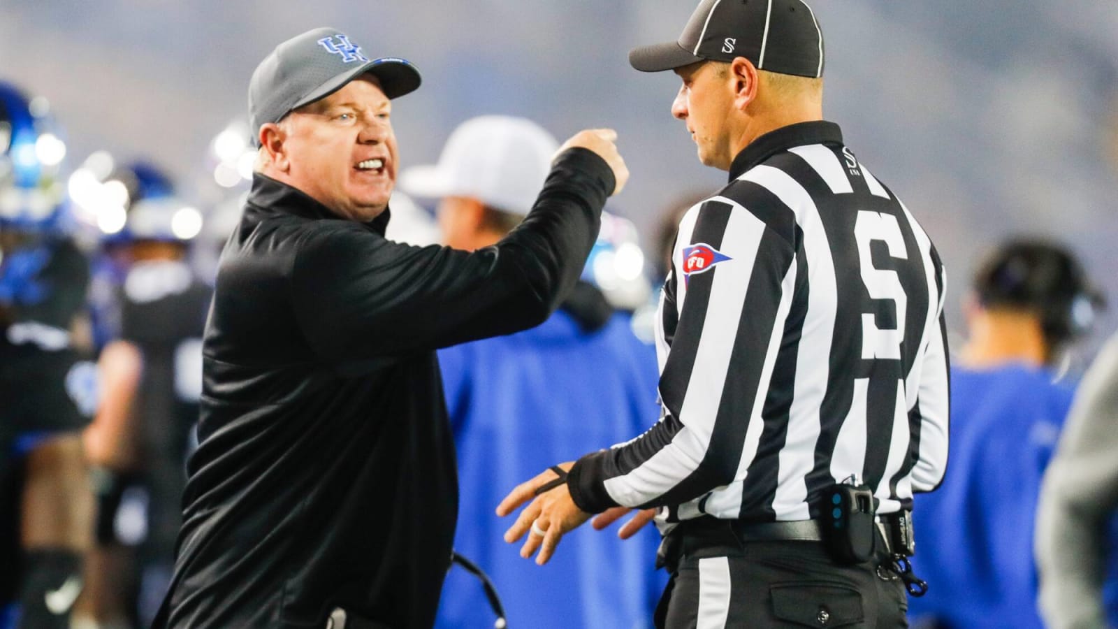 Mark Stoops isn&#39;t buying national narrative about Tennessee ahead of Kentucky&#39;s game against Vols