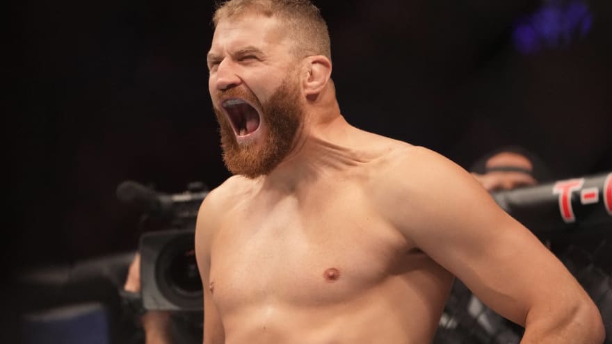 Sidelined Former Champ Jan Blachowicz Calls for Alex Pereira Rematch