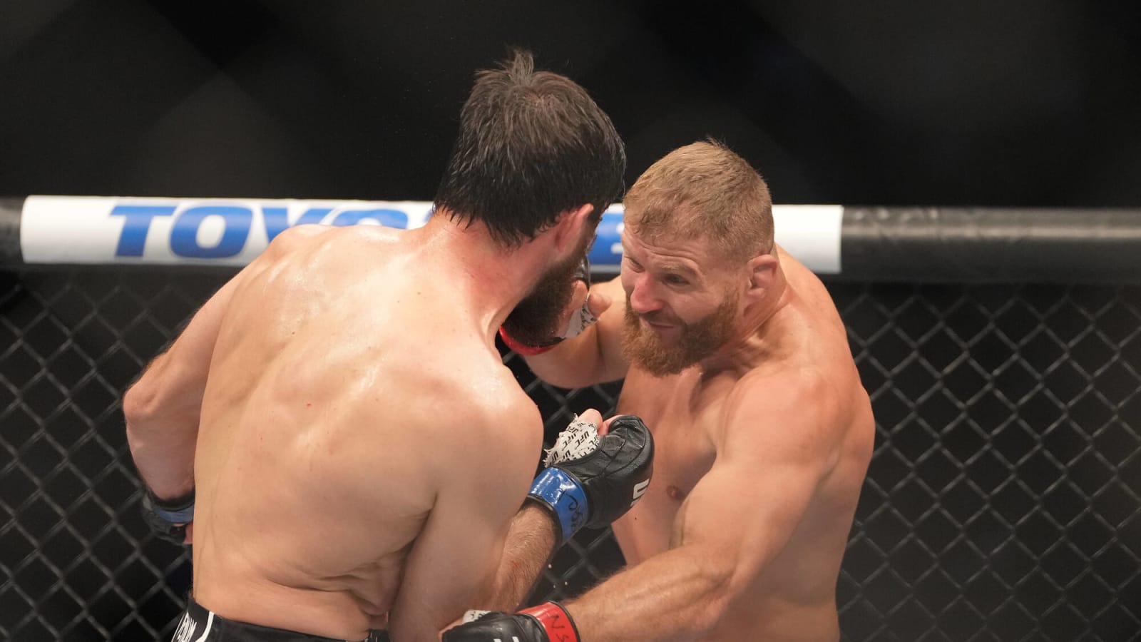 Ex-UFC Champ Jan Blachowicz to Require Two Separate Shoulder Surgeries
