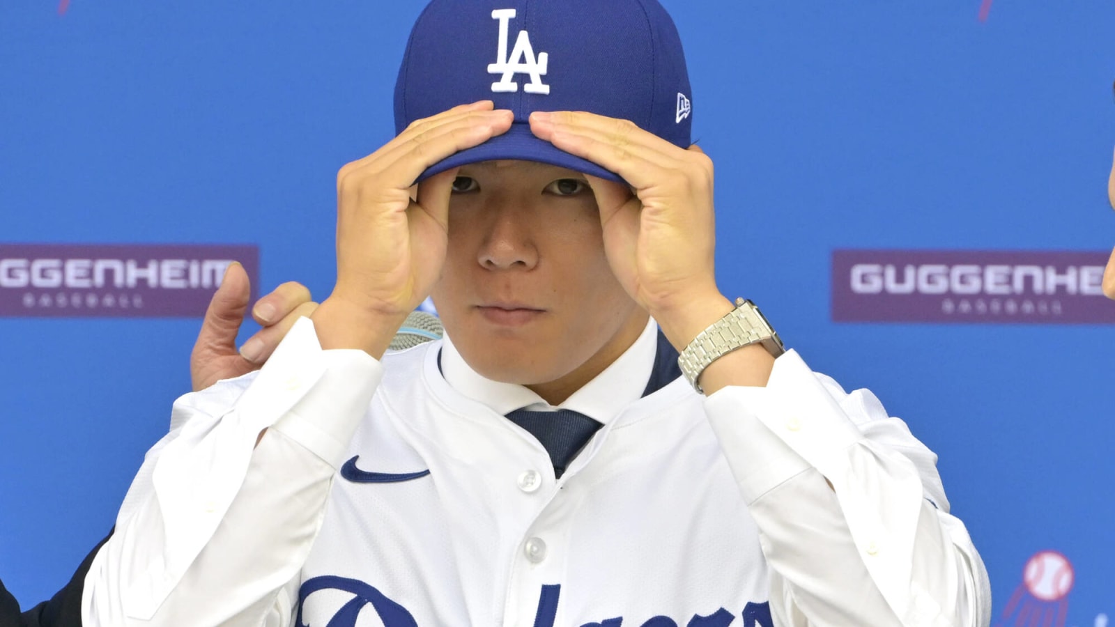 Los Angeles Dodgers introduce Yoshinobu Yamamoto