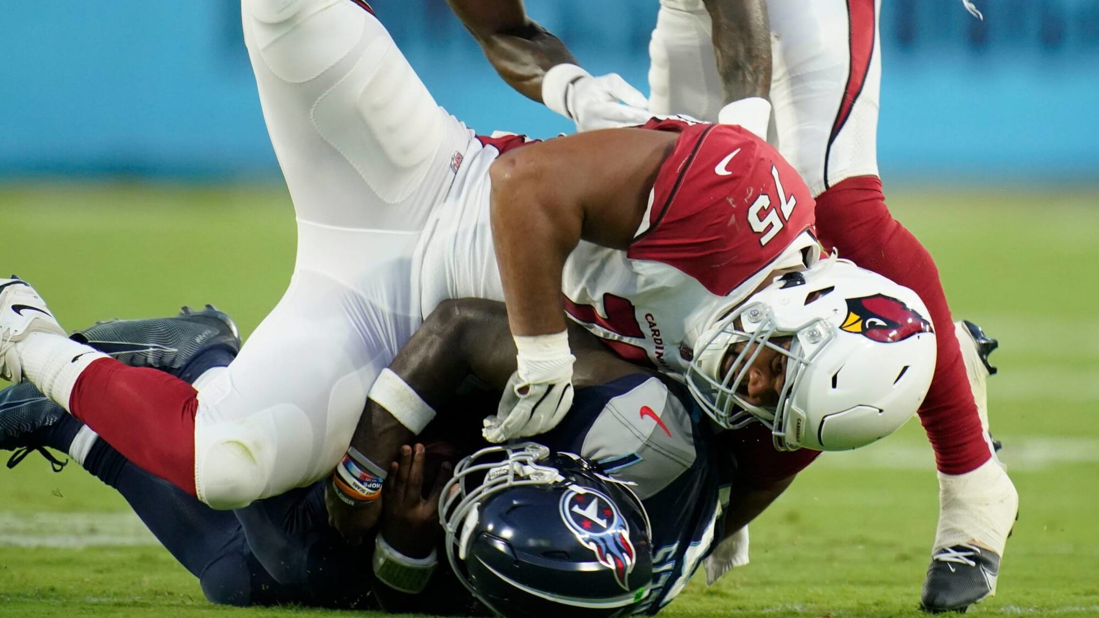 Arizona Cardinals sign former Tennessee Titans defensive lineman