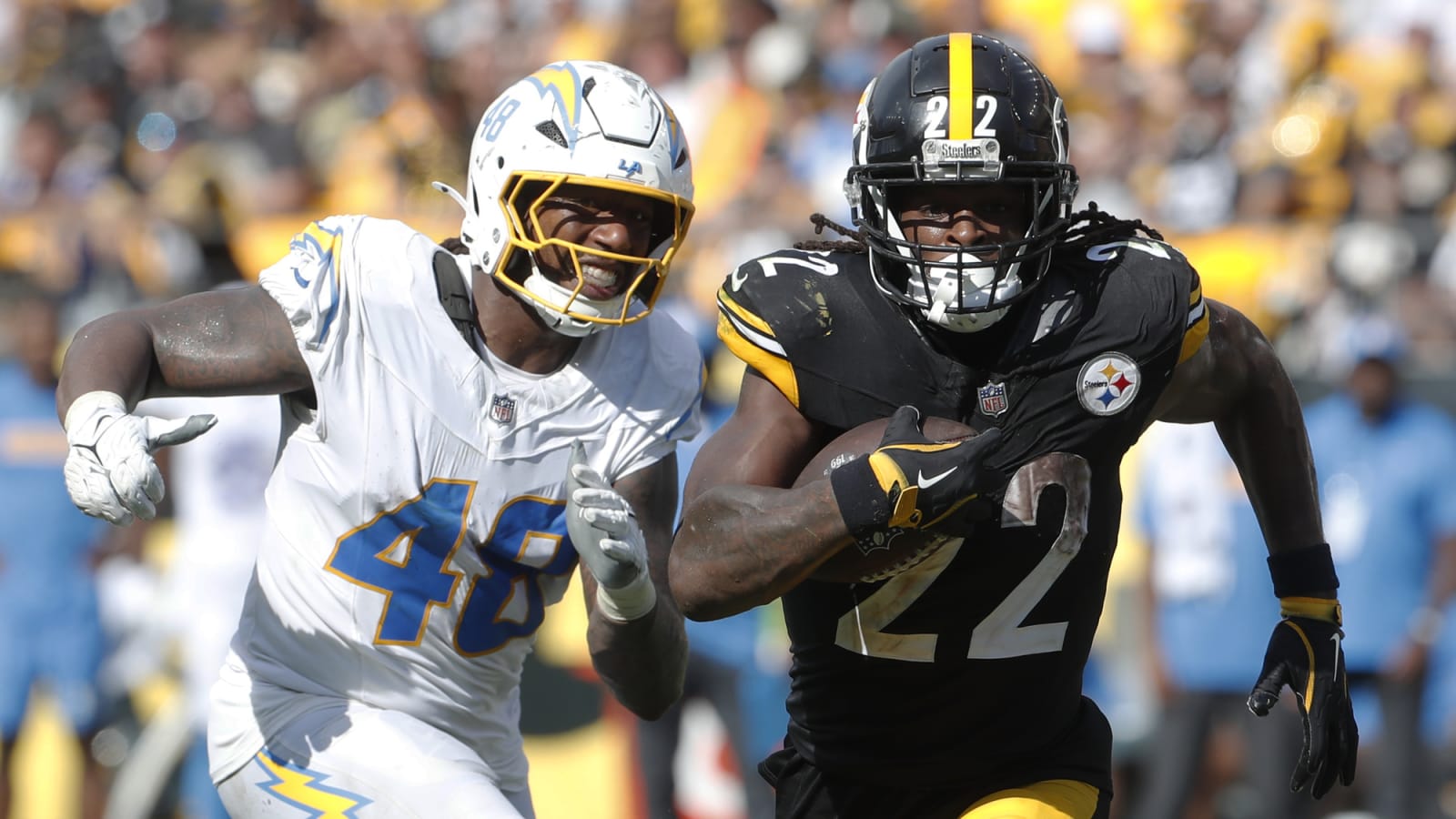 Steelers&#39; Najee Harris Gives His Honest Explanation For Obscene Gesture Prior To Matchup With Colts