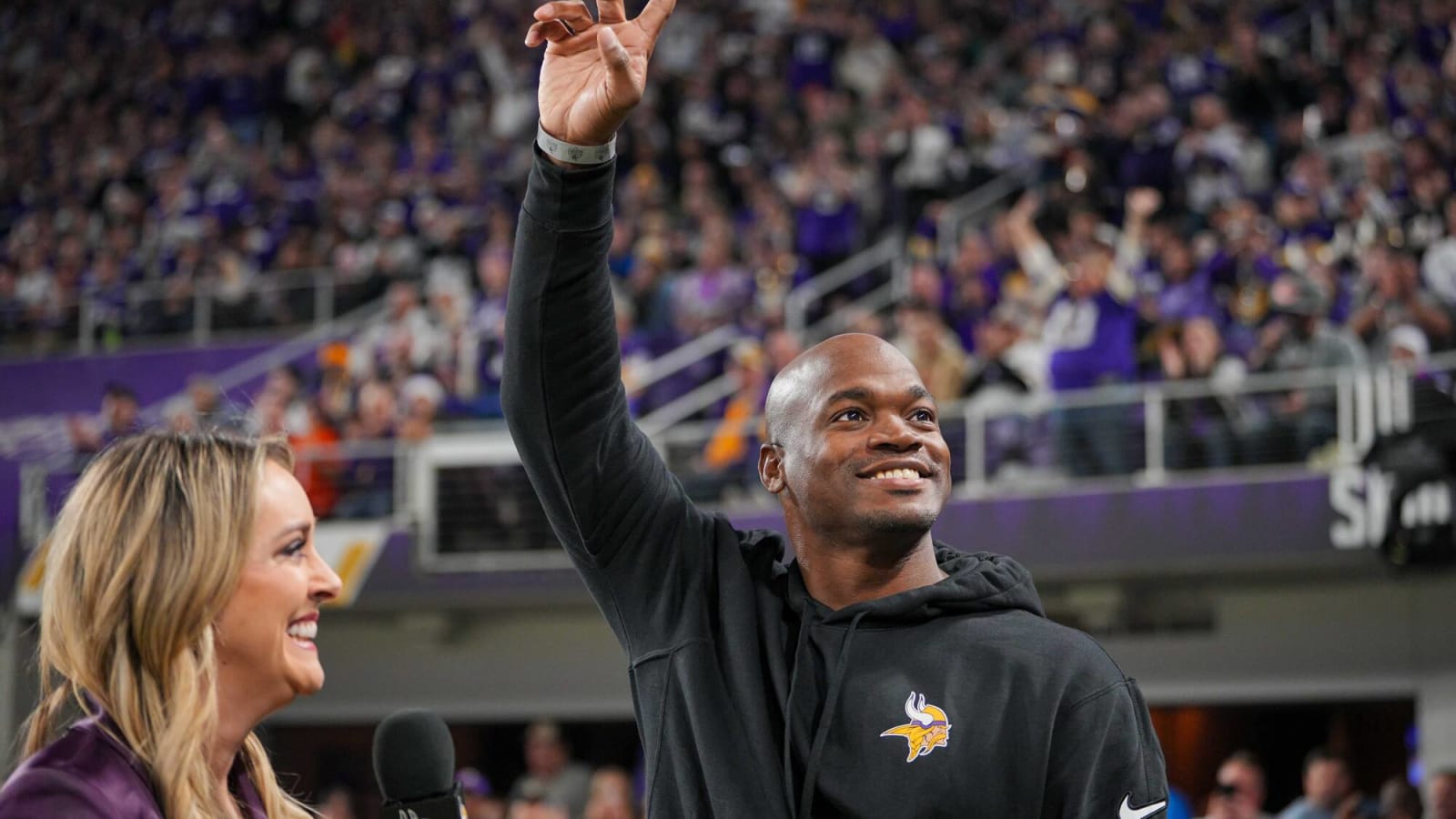 Adrian Peterson Refuses to Retire from NFL