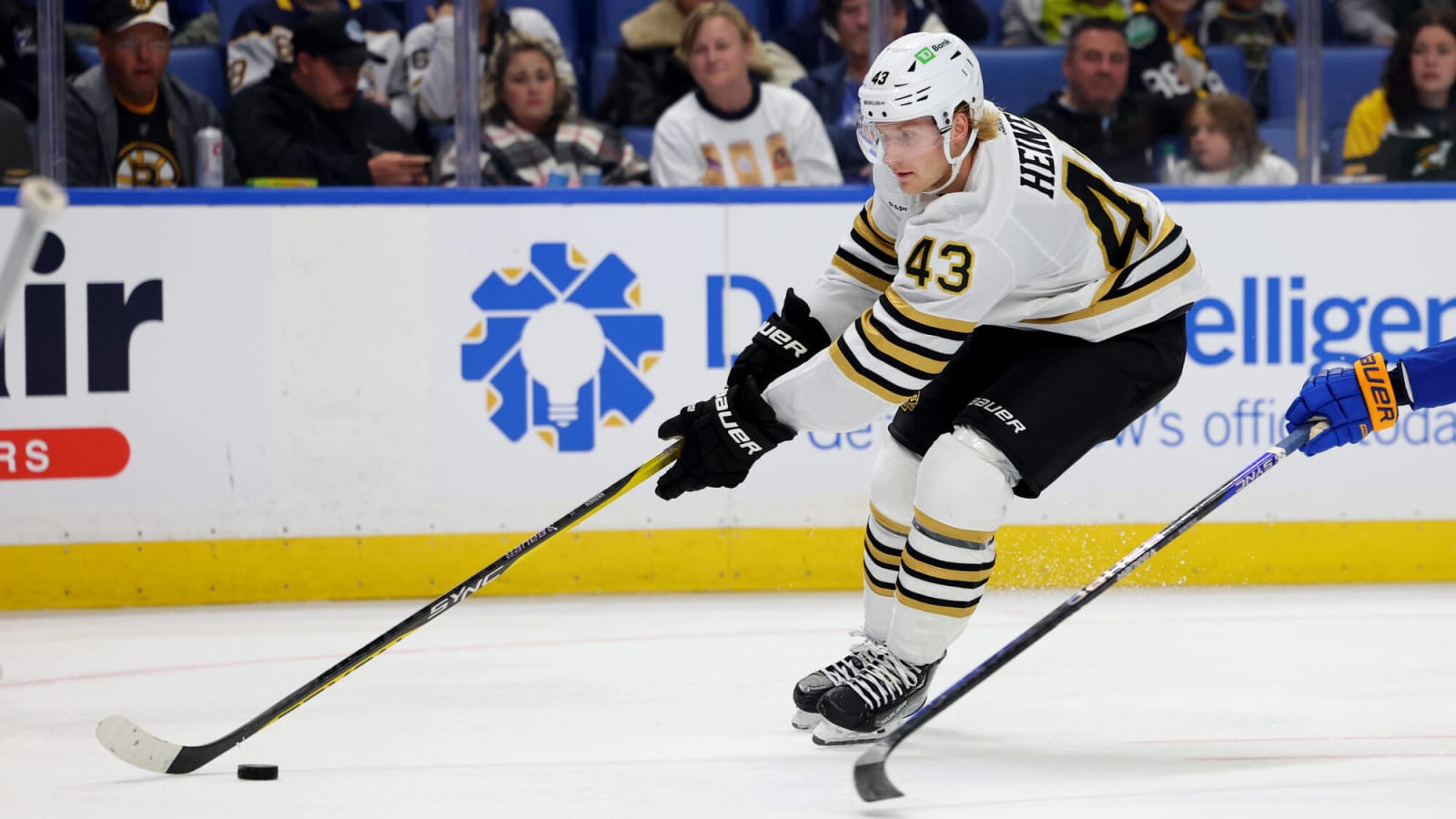 Bruins Finally Sign Danton Heinen To One-Year Contract