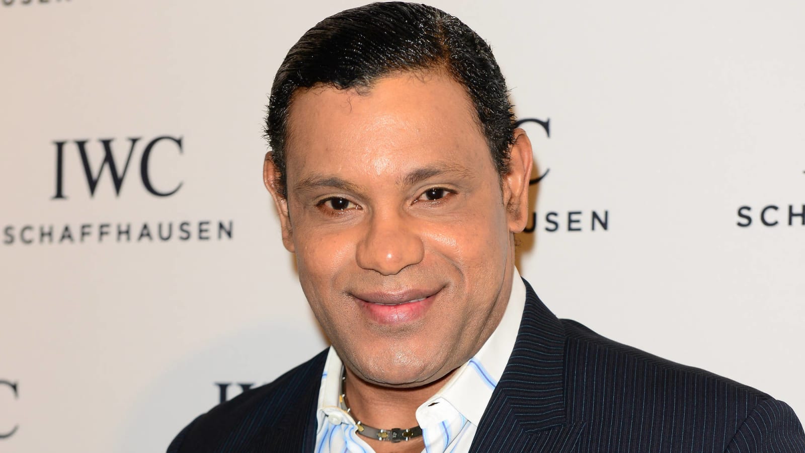 Sammy Sosa blows off negative reactions to his altered appearance