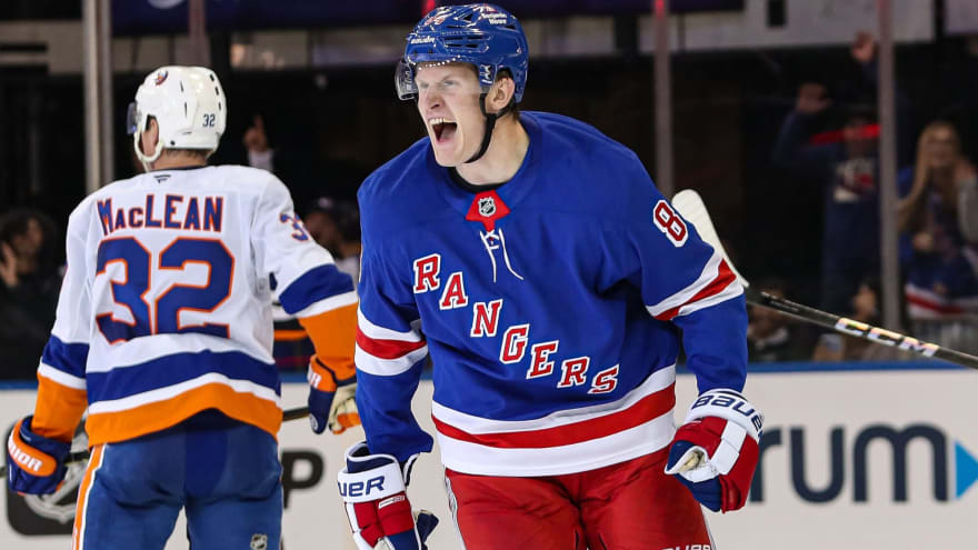 Predators acquire Edstrom from Rangers for Rizzo, draft pick