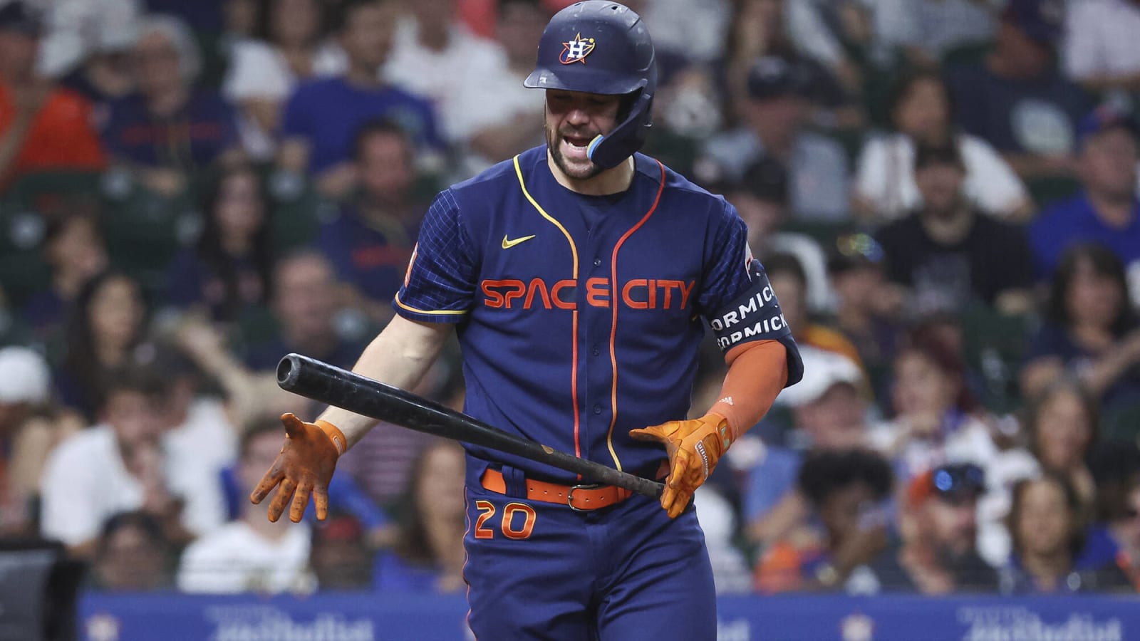 The Yankees should remain in pursuit of Astros’ underutilized outfielder