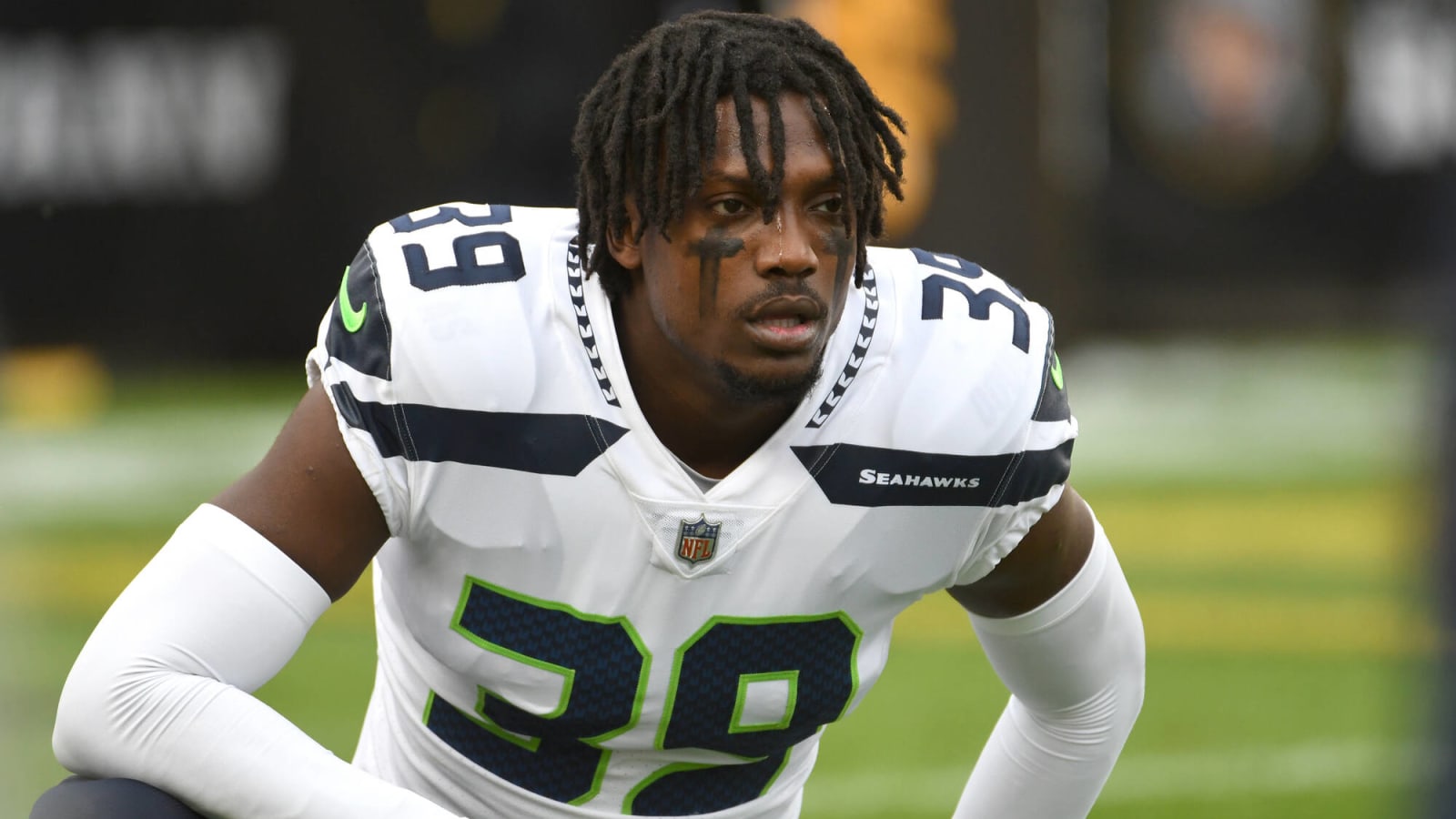 Seahawks receive brutal injury update on rising defensive star