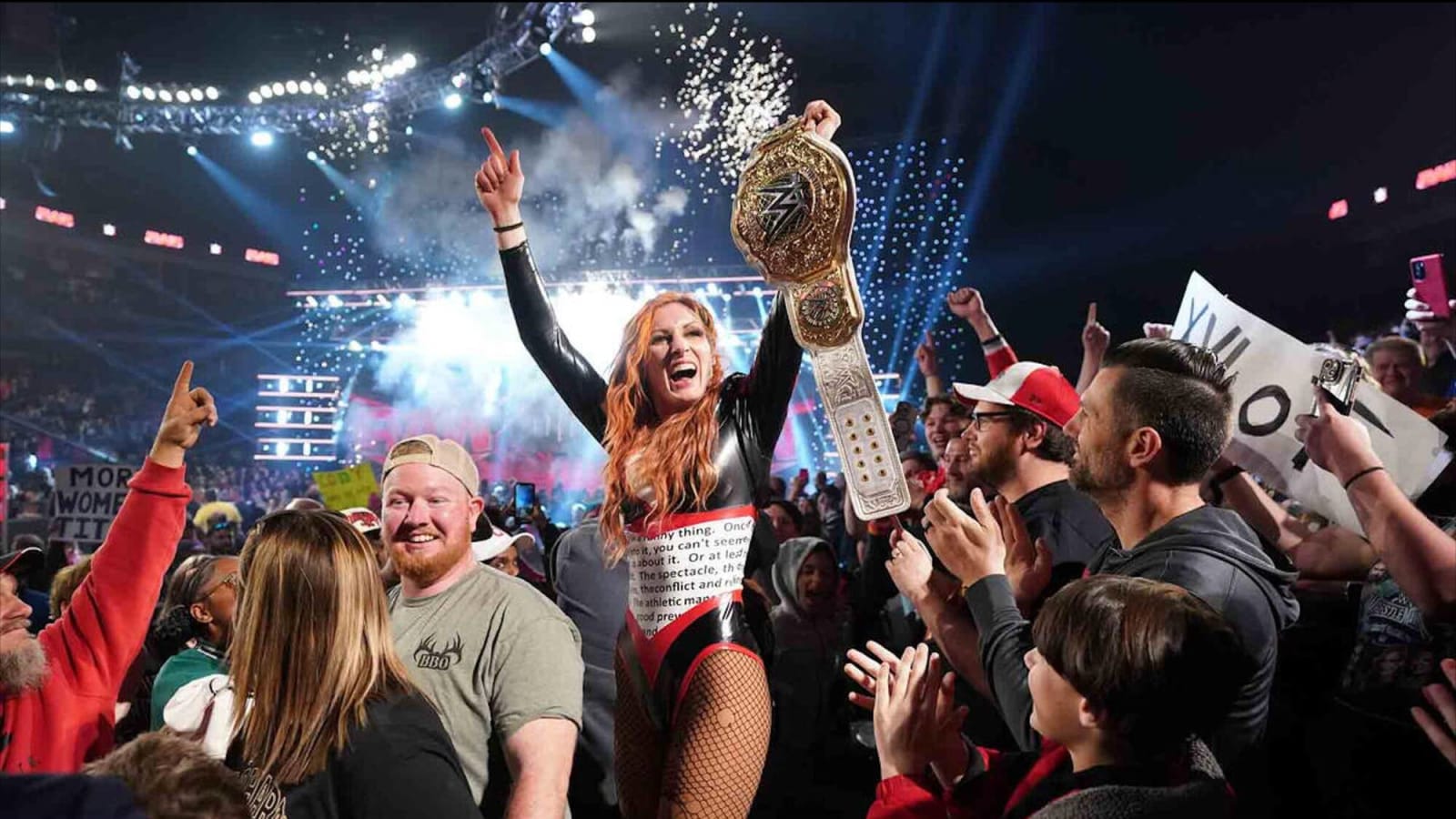 Becky Lynch Weeks Away From Leaving WWE As She Is Yet Re-Sign New Contract