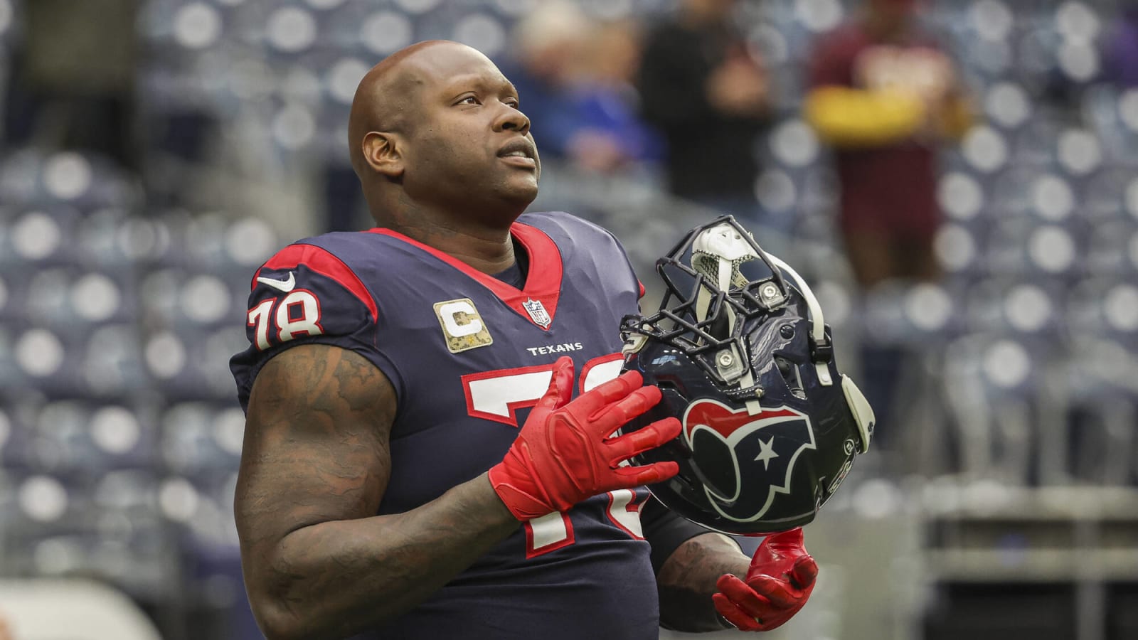 Texans lock in star tackle to record contract, finally trade