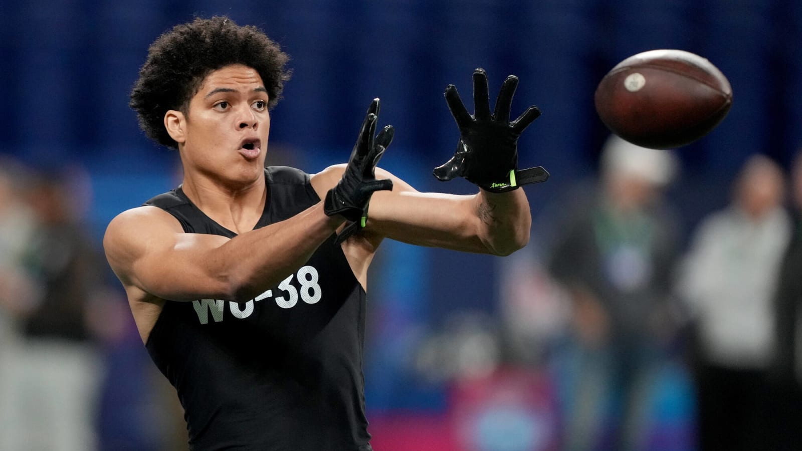 Eagles officially sign 2024 sixth-round pick Johnny Wilson and seven undrafted rookies