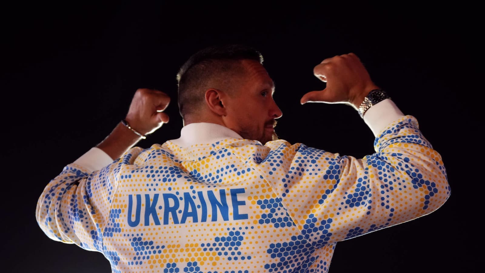 Fury And Usyk’s Grand Arrivals Analyzed – ‘He Looks Skinny, I Have A Great Plan’