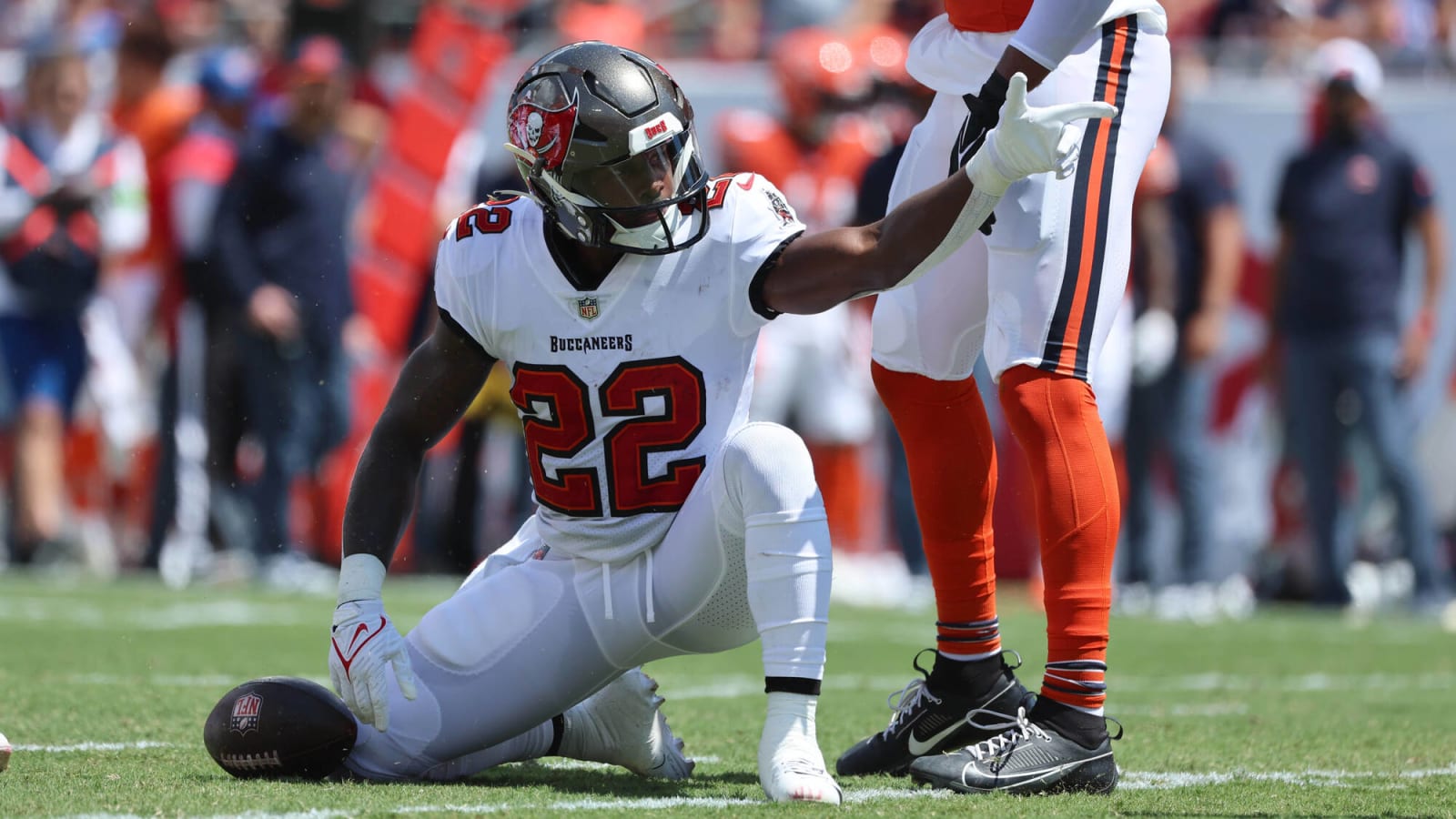 Buccaneers Designate RB Chase Edmonds To Return From IR