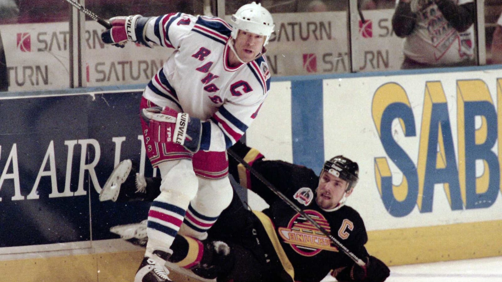 Flashback: New York Rangers legend and Hall of Famer creates NHL history on this day