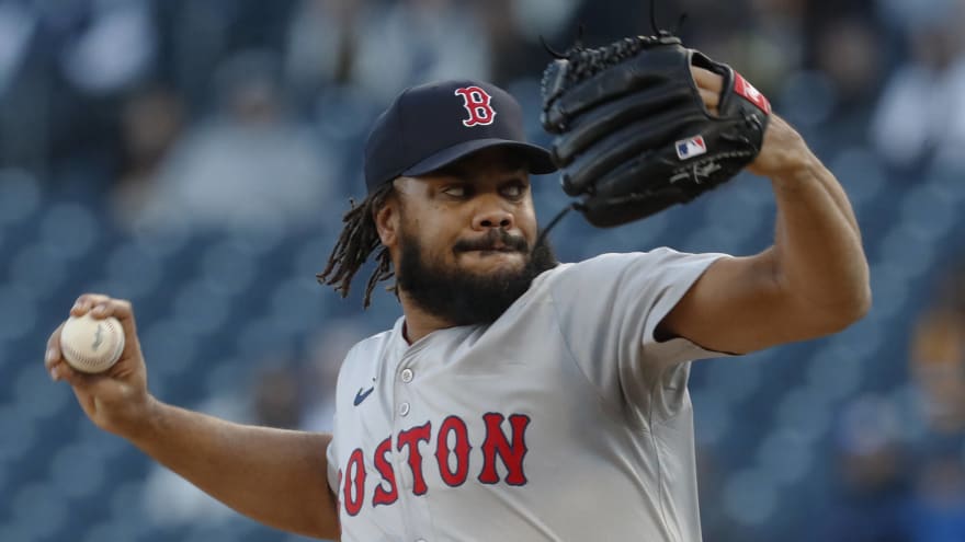 Red Sox Star Might Stay In Boston Despite Speculation According To Insider