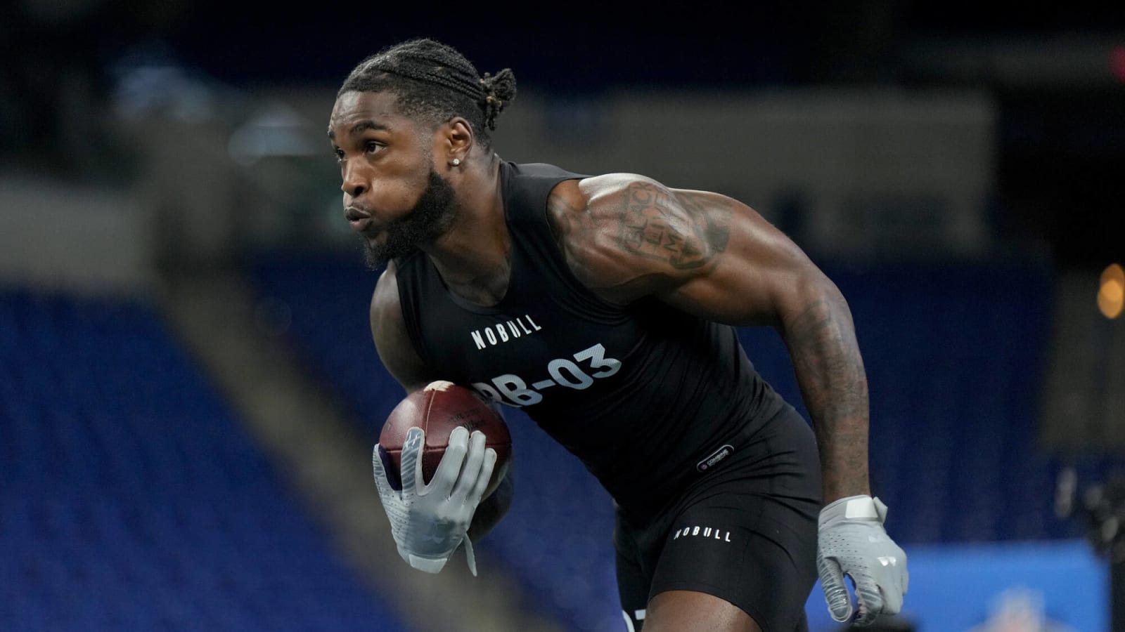 Giants eyeing mid-round RB addition