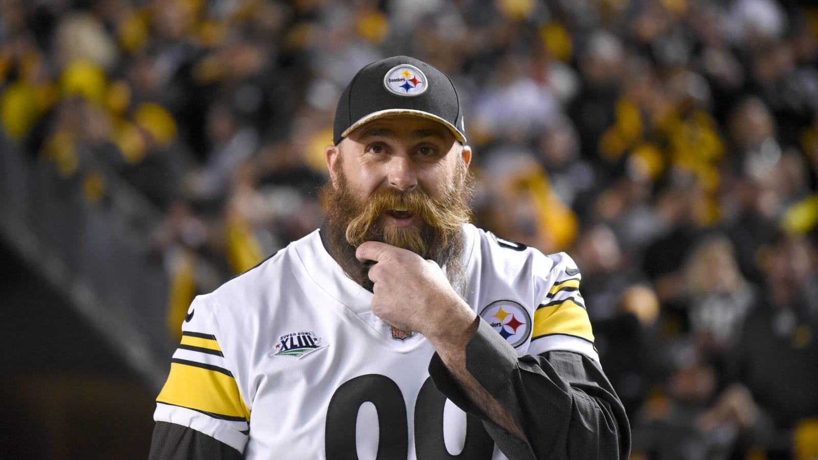 Steelers Fan Favorite Brett Keisel Tells The Story Of Why “Da Beard”  Unexpectedly Originated In 2010