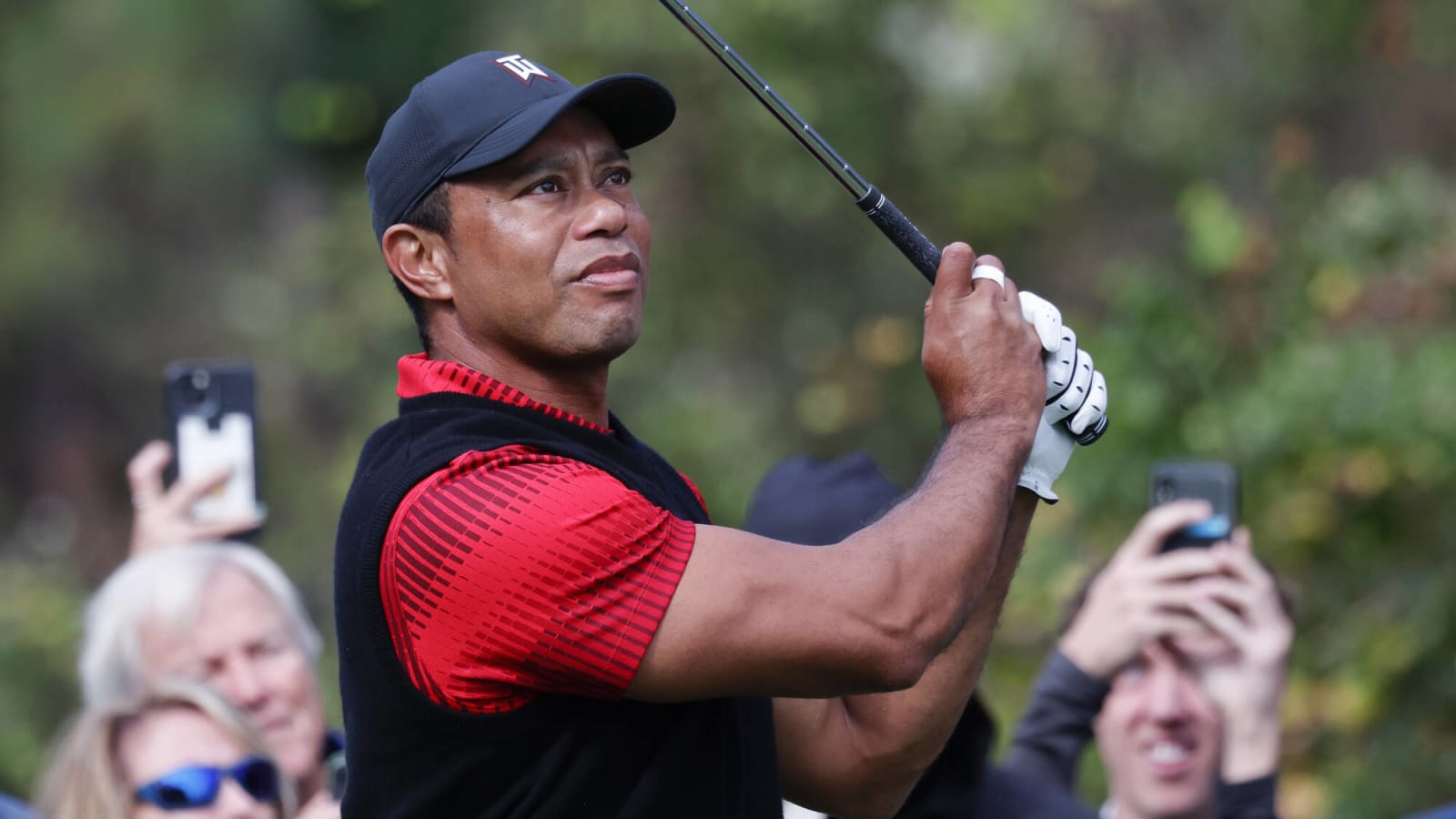 Are Tiger Woods' tee times at the Genesis Invitational a helper or a hindrance?