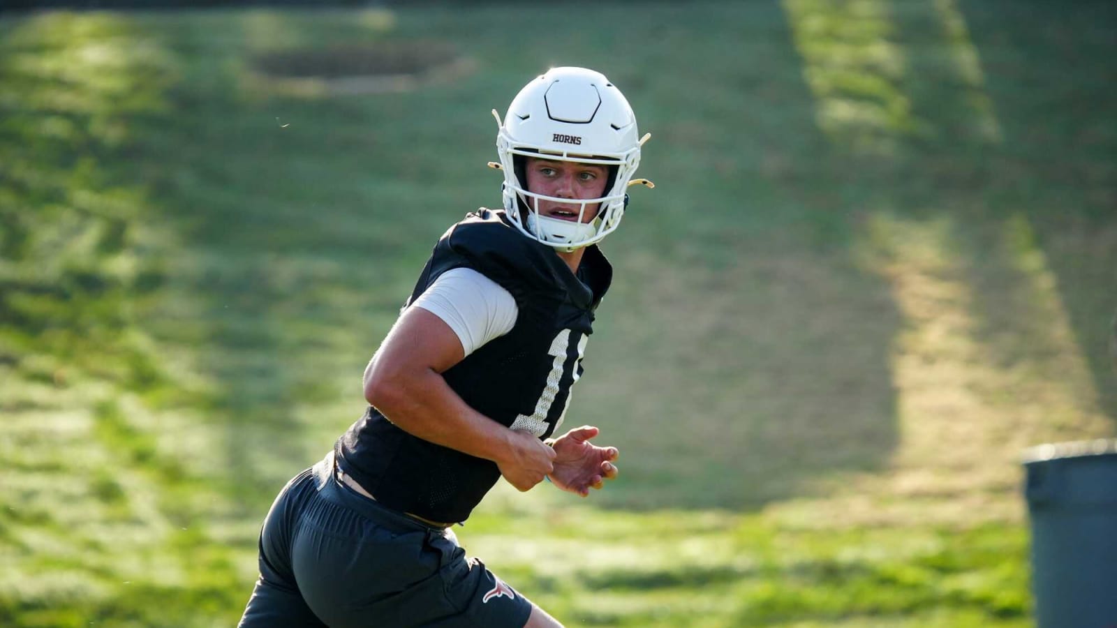  Texas QB Arch Manning Signs Another Crazy NIL Deal