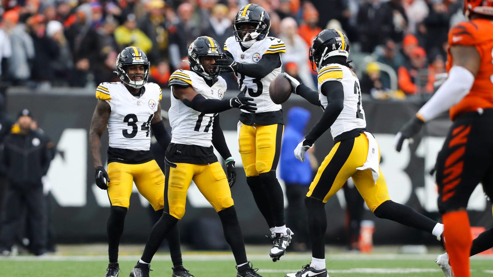 Watch: Steelers’ Thompson snatches career-first INT