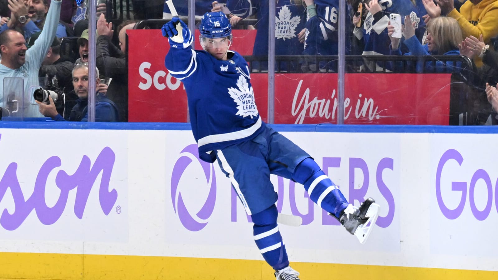 Mitch Marner explains why he brought his former teammate on Leafs mentors’ trip