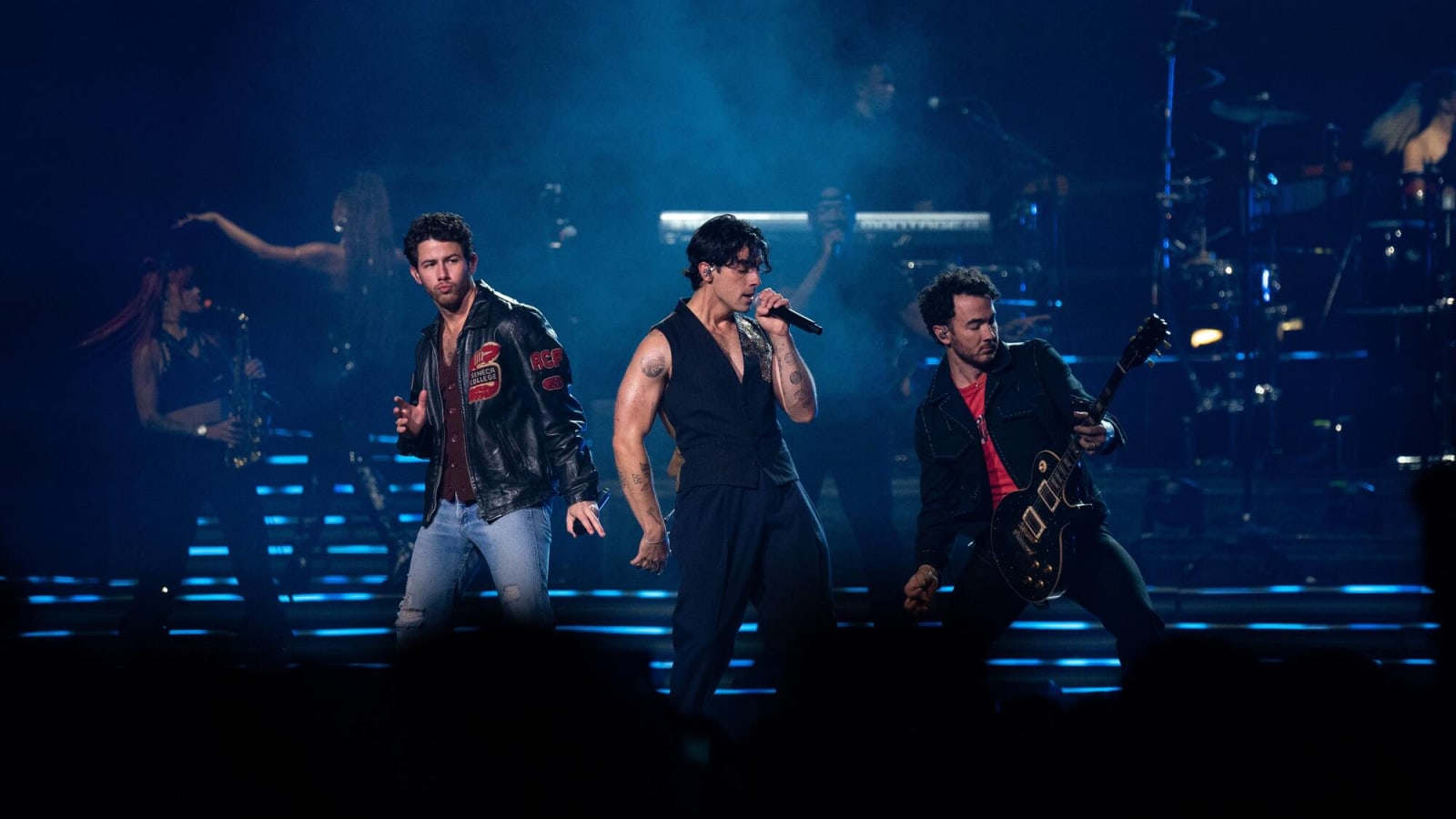 Jonas Brothers spotted at Edmonton Oilers game