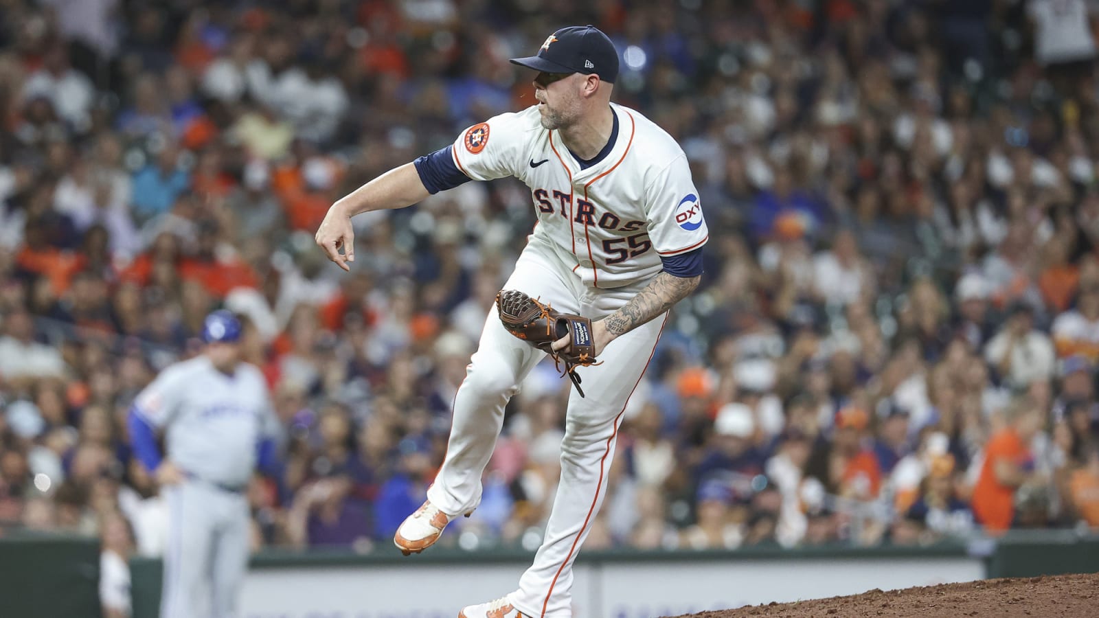Chicago Cubs closer sets bold World Series goal for 2025