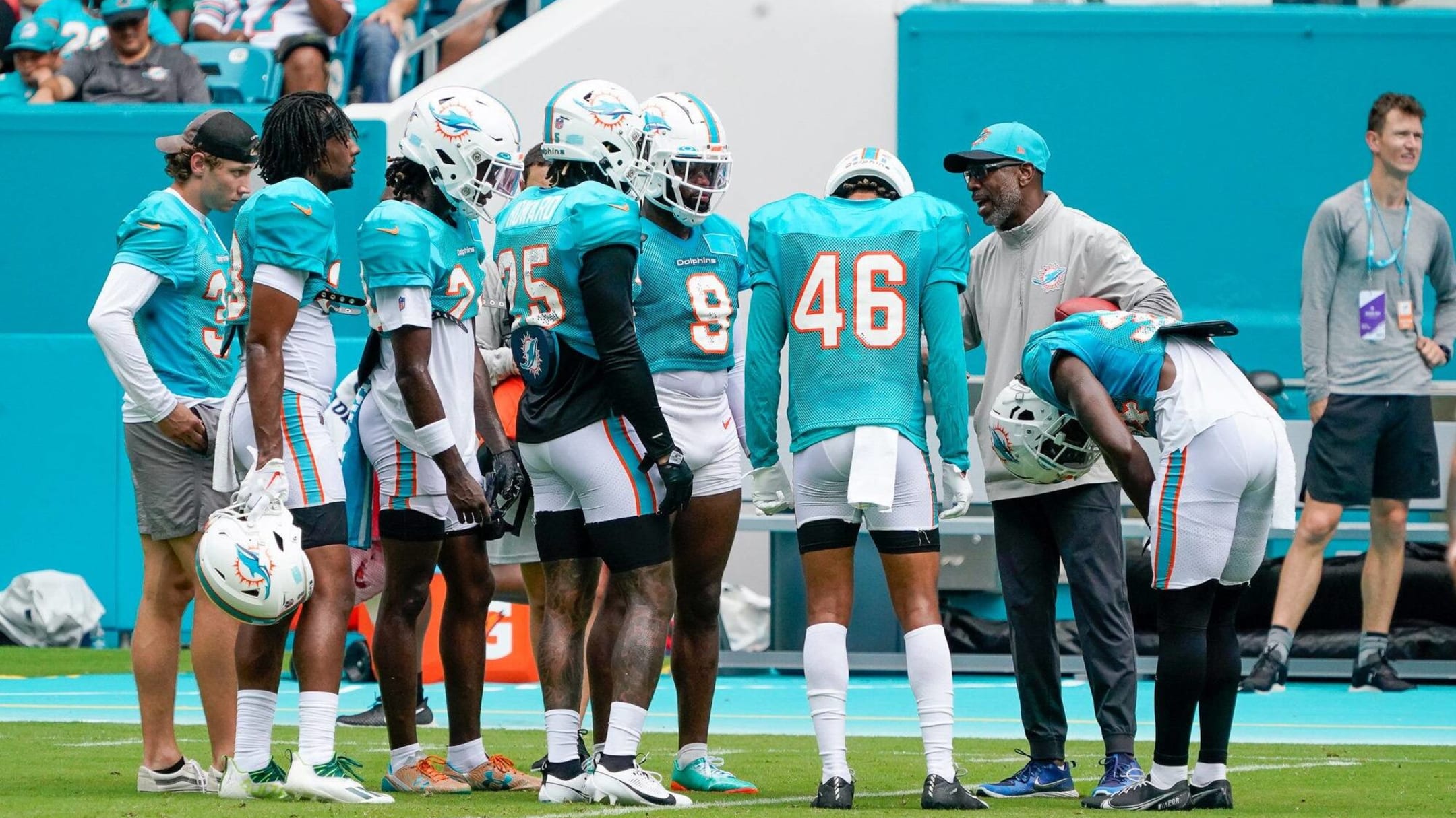 miami dolphins paramount plus