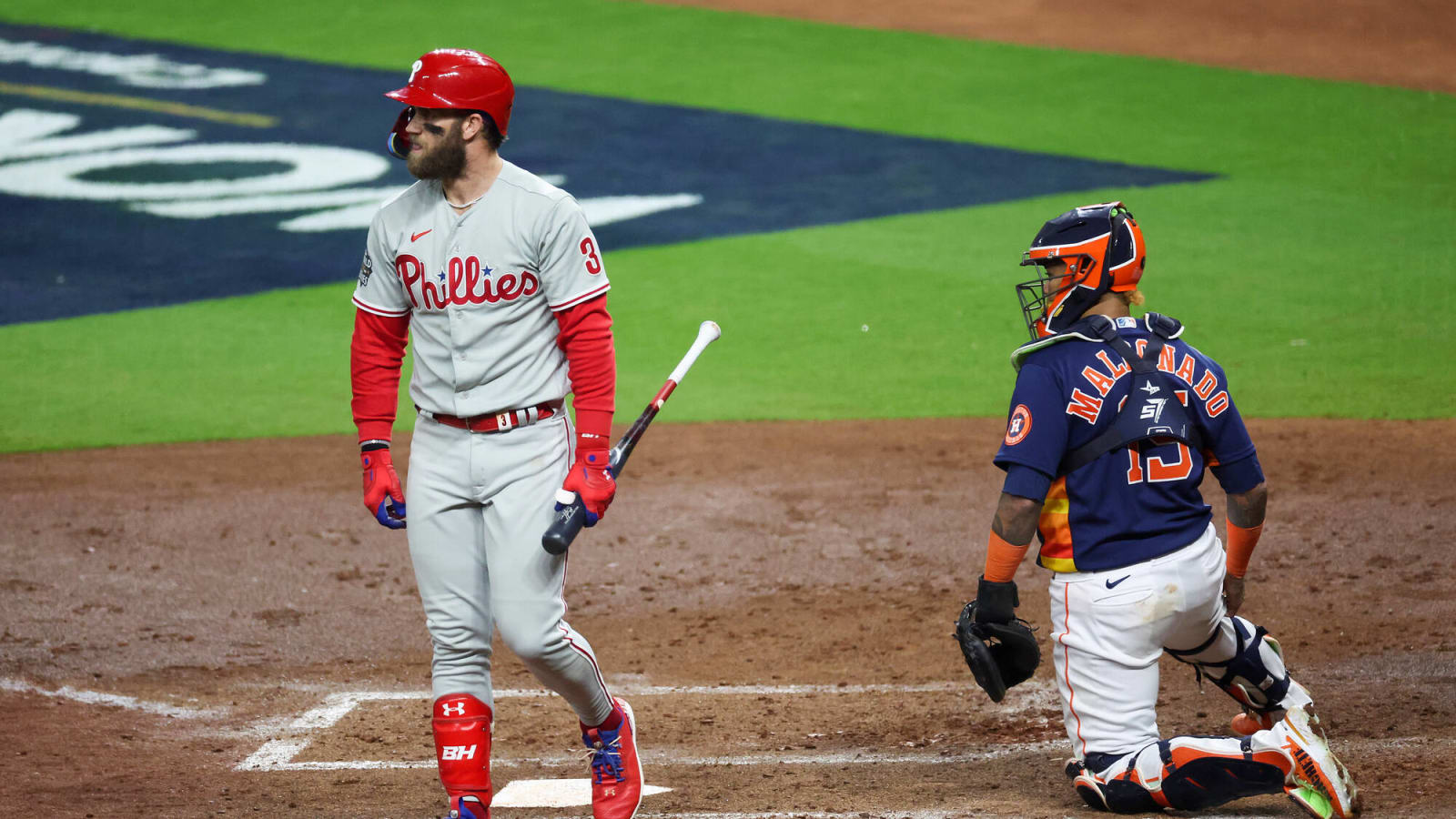 Phillies Fans Left Waiting For Definitive Bryce Harper Update Yardbarker