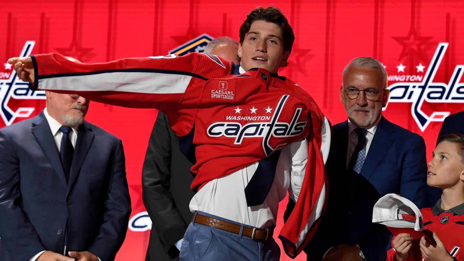 Capitals Prospect Ryan Leonard Showing Star Potential in NCAA