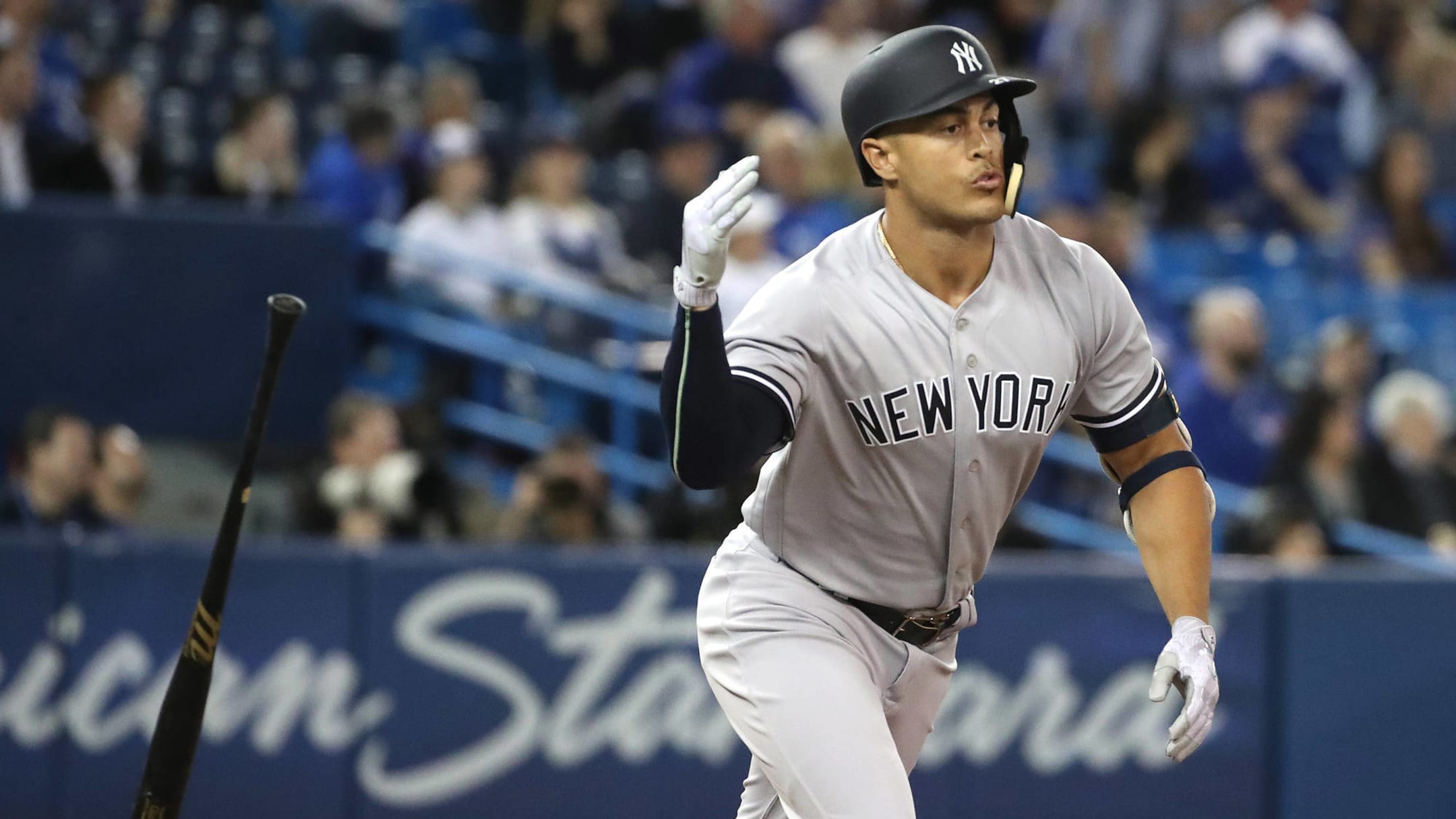 Giancarlo Stanton Blasts 2 Home Runs in Yankees' Opener - The New