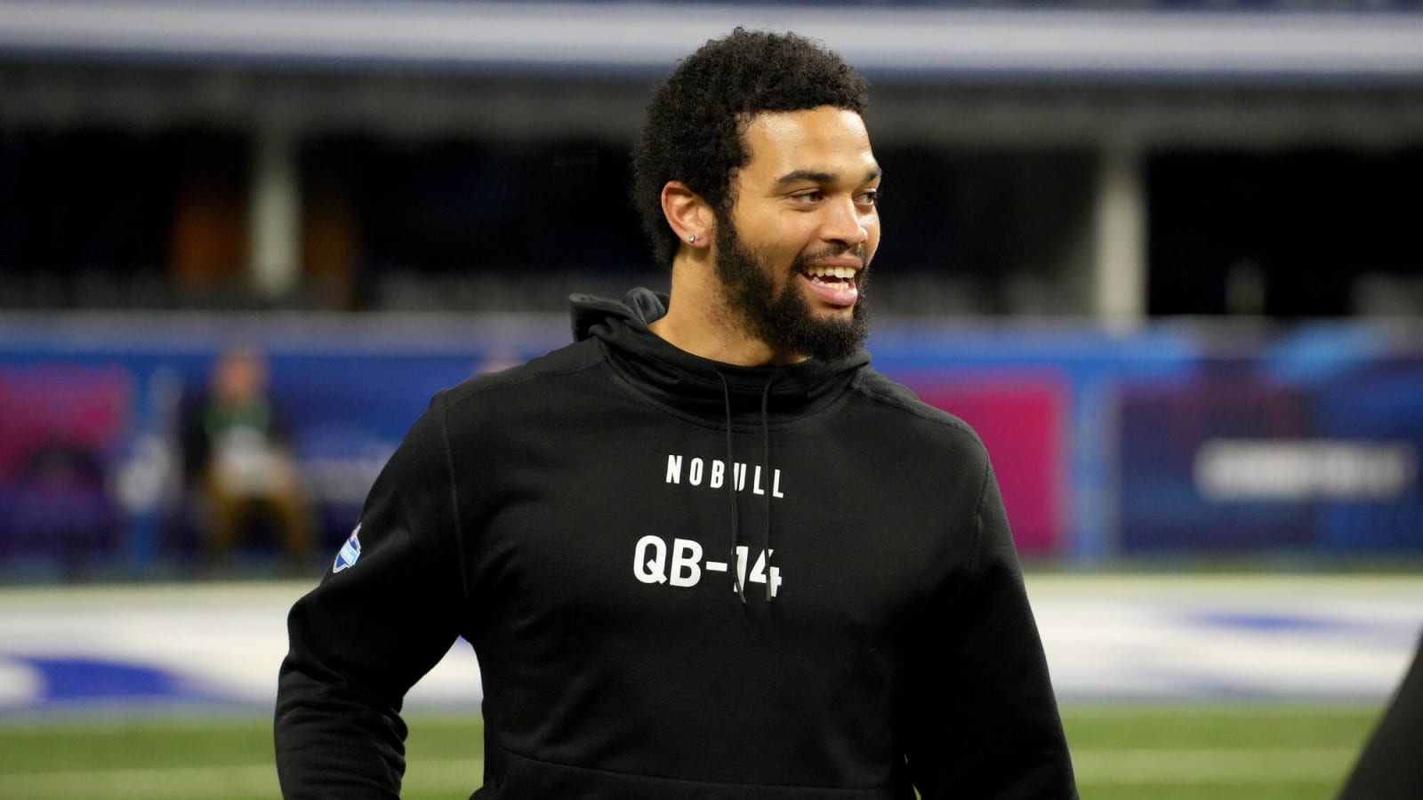 Top quarterbacks bring contrasting personalities to podium at combine