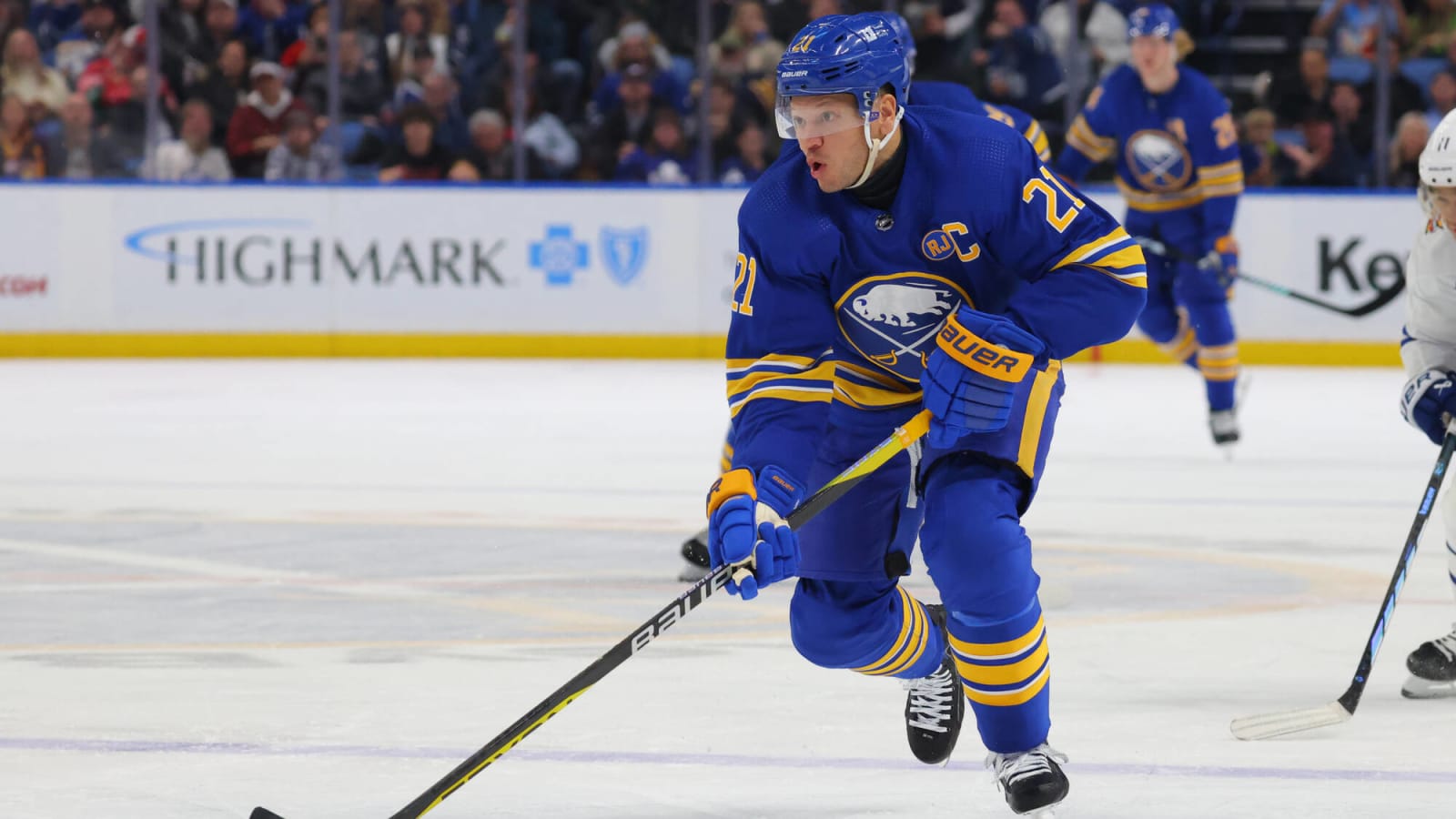 Kyle Okposo Out Week-to-Week After Injury