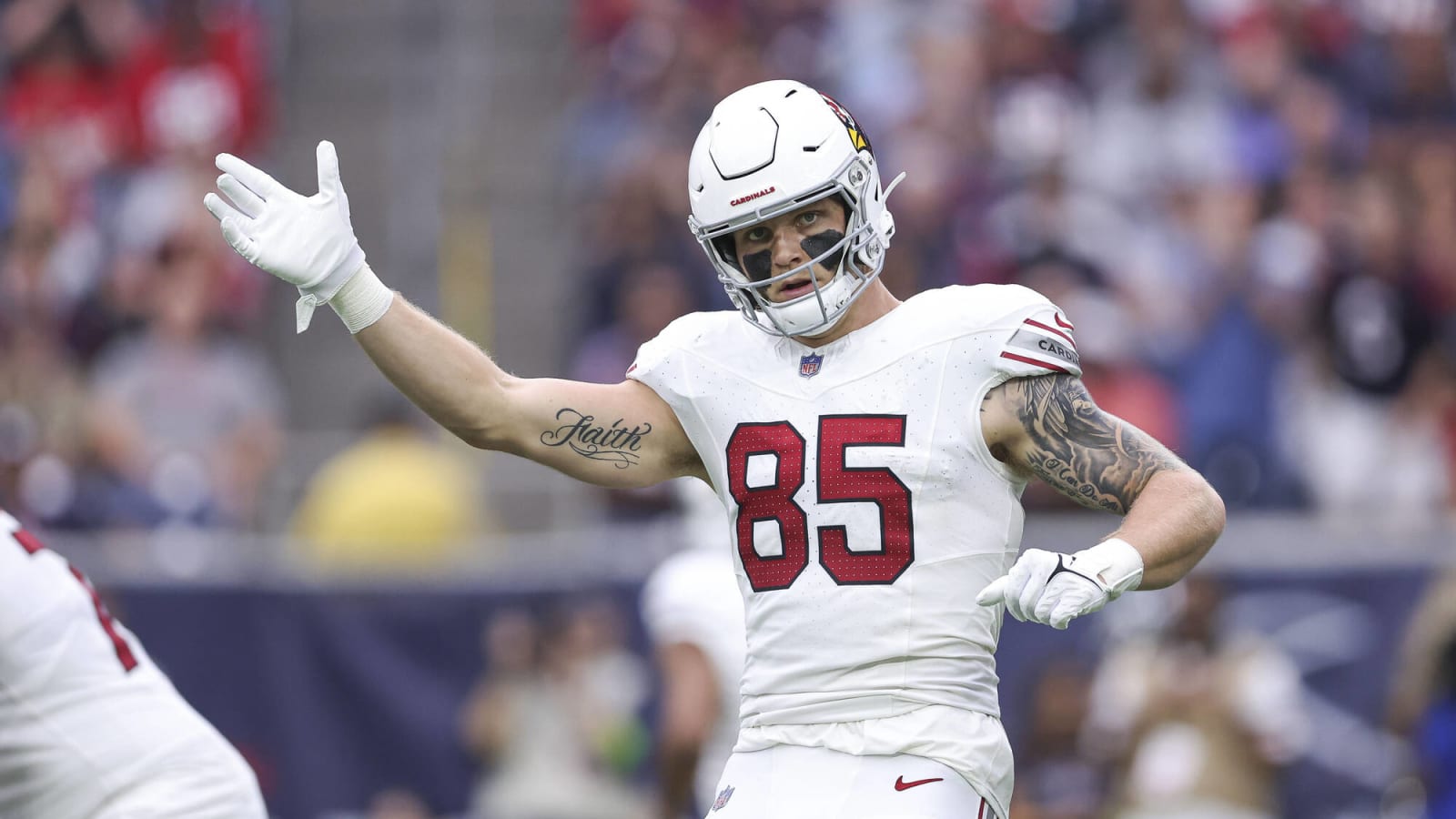 Cardinals TE Trey McBride catches 2nd touchdown of season