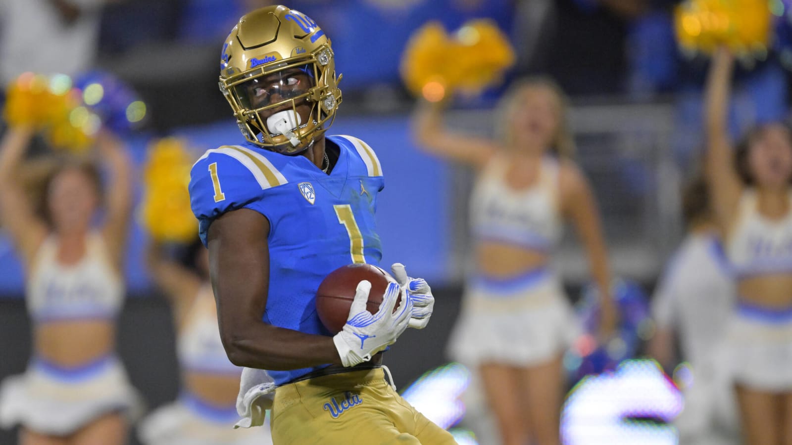 UCLA Bruins Star Wide Receiver Announces Return For 2024 Season