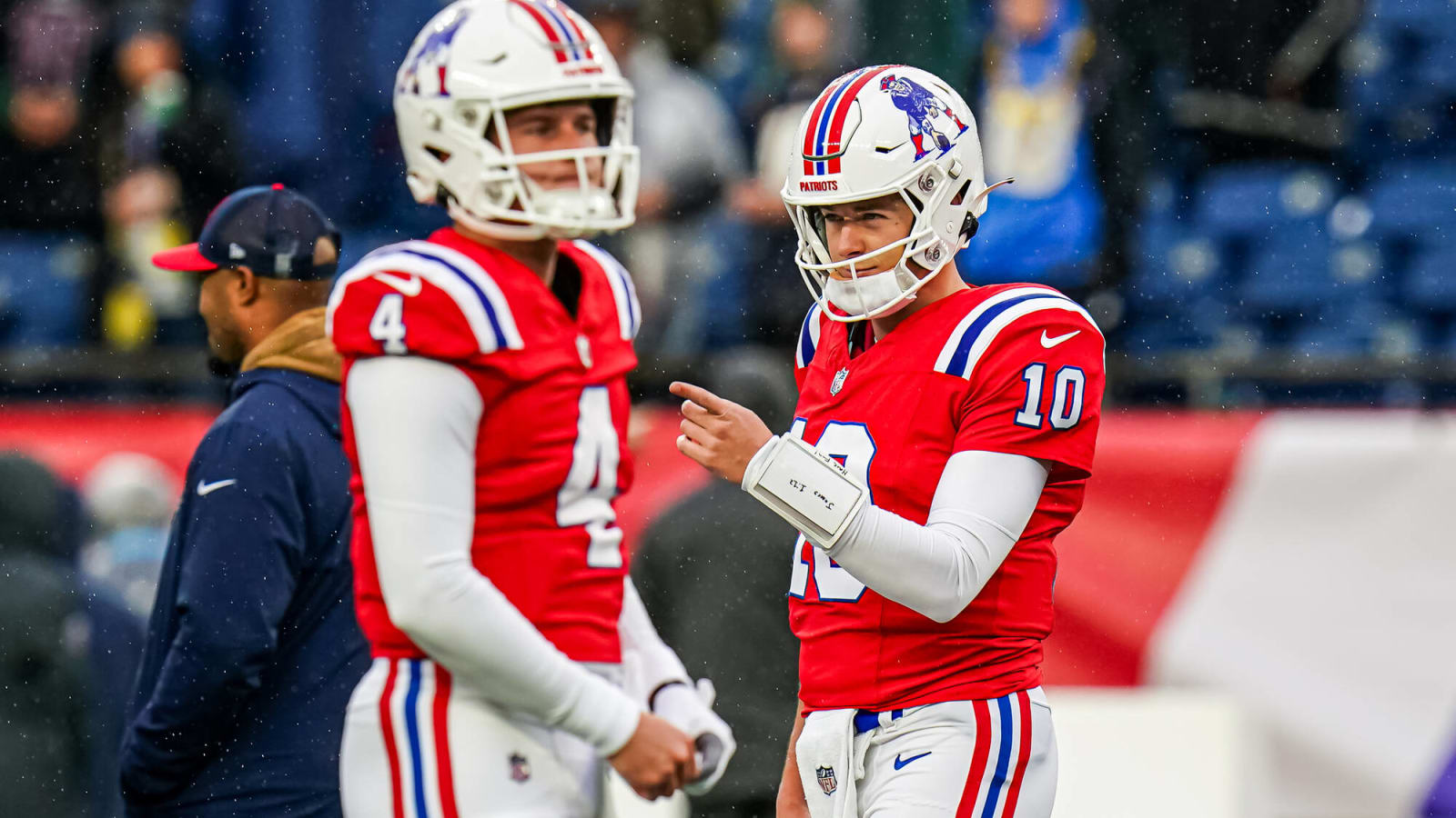 Patriots Coach Gets Honest About QB Mac Jones Before Week 17