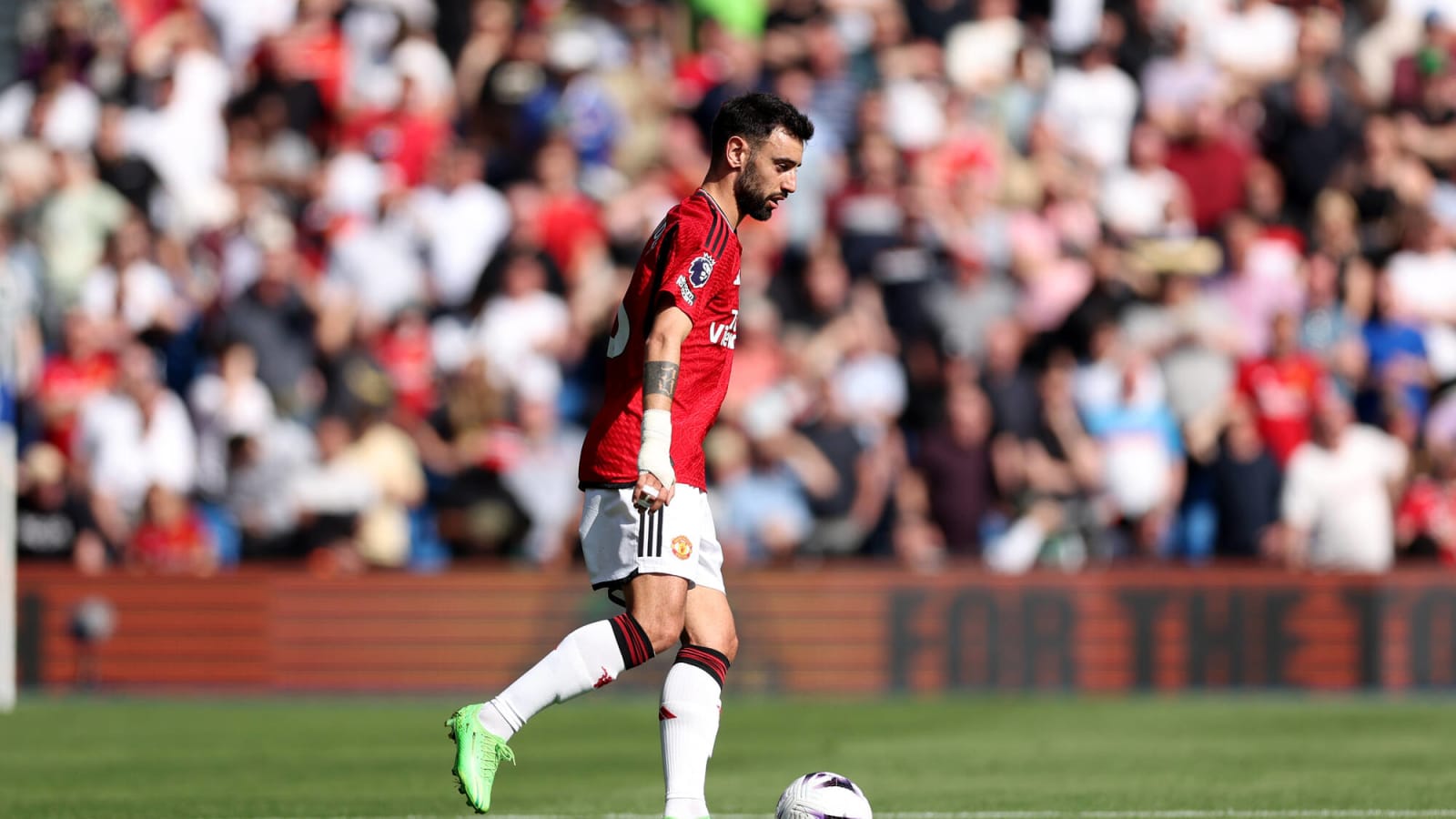 Why Manchester United are ‘reluctant’ to offer Bruno Fernandes a long-term deal amid skipper’s uncertainty