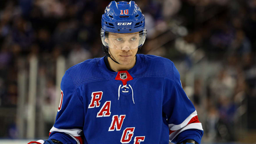 Panarin Rewriting his Playoff History as Rangers Bring Winning Streak to Second Round