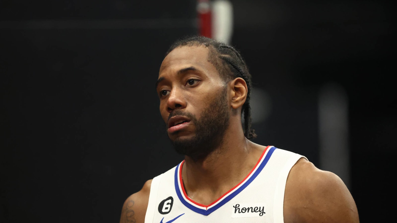 Kawhi Leonard Calls Out Clippers Teammates: ‘The Guys Don’t Know The Plays’