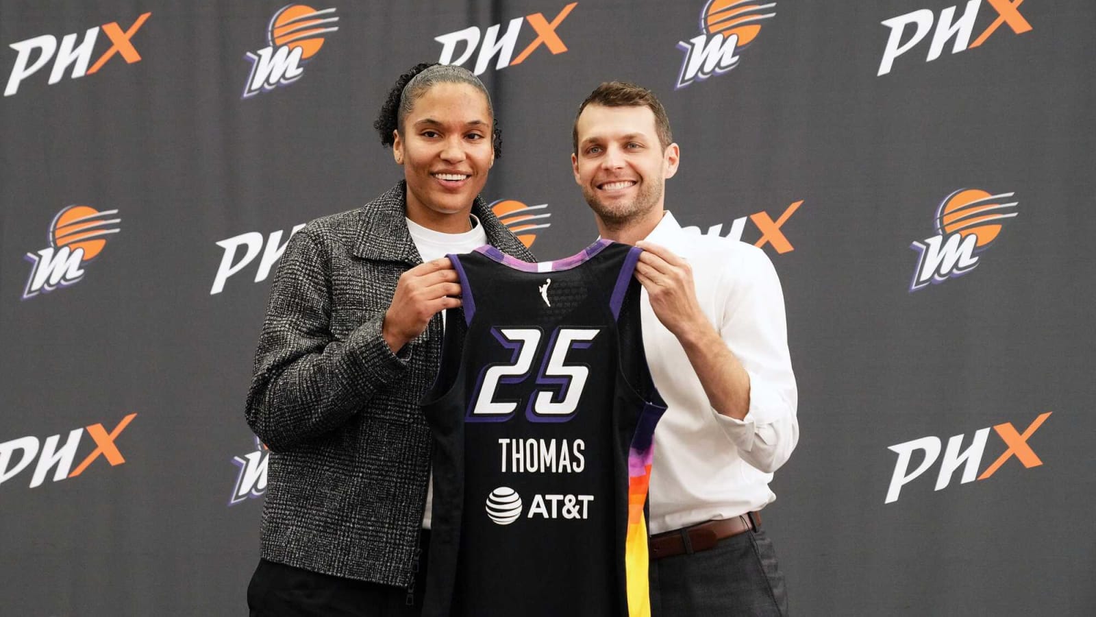 Phoenix Mercury introduces Alyssa Thomas as a newest member