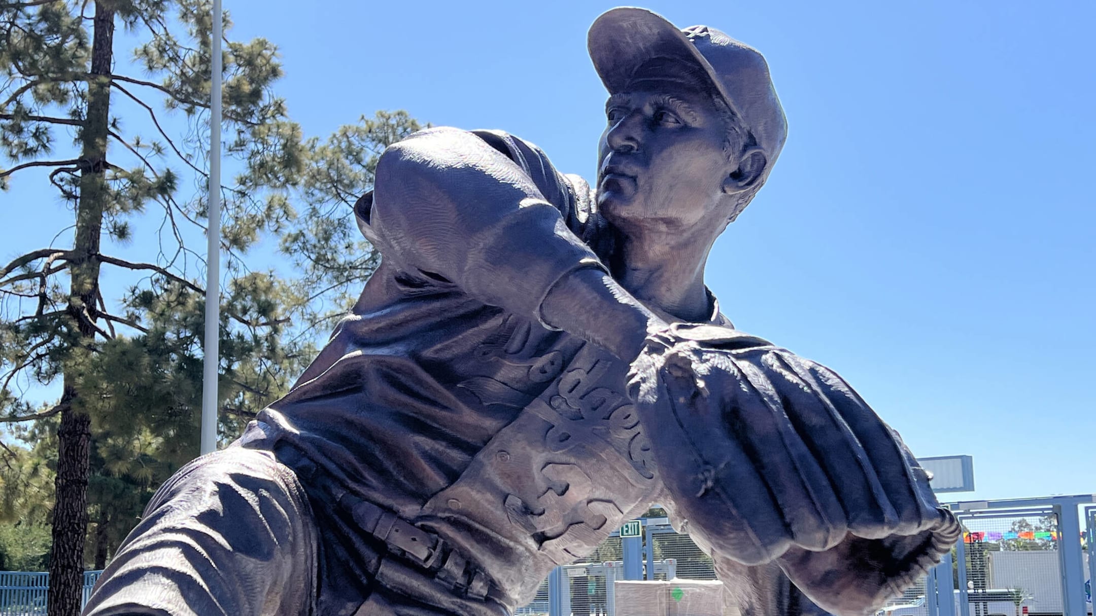 Alexander: Sandy Koufax gets his statue at Dodger Stadium – Orange County  Register