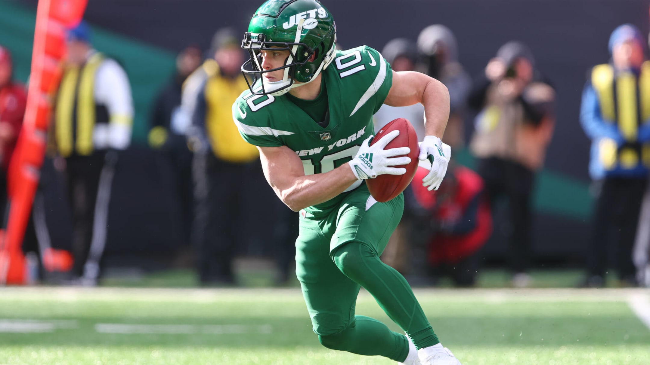 Dolphins to sign WR Braxton Berrios