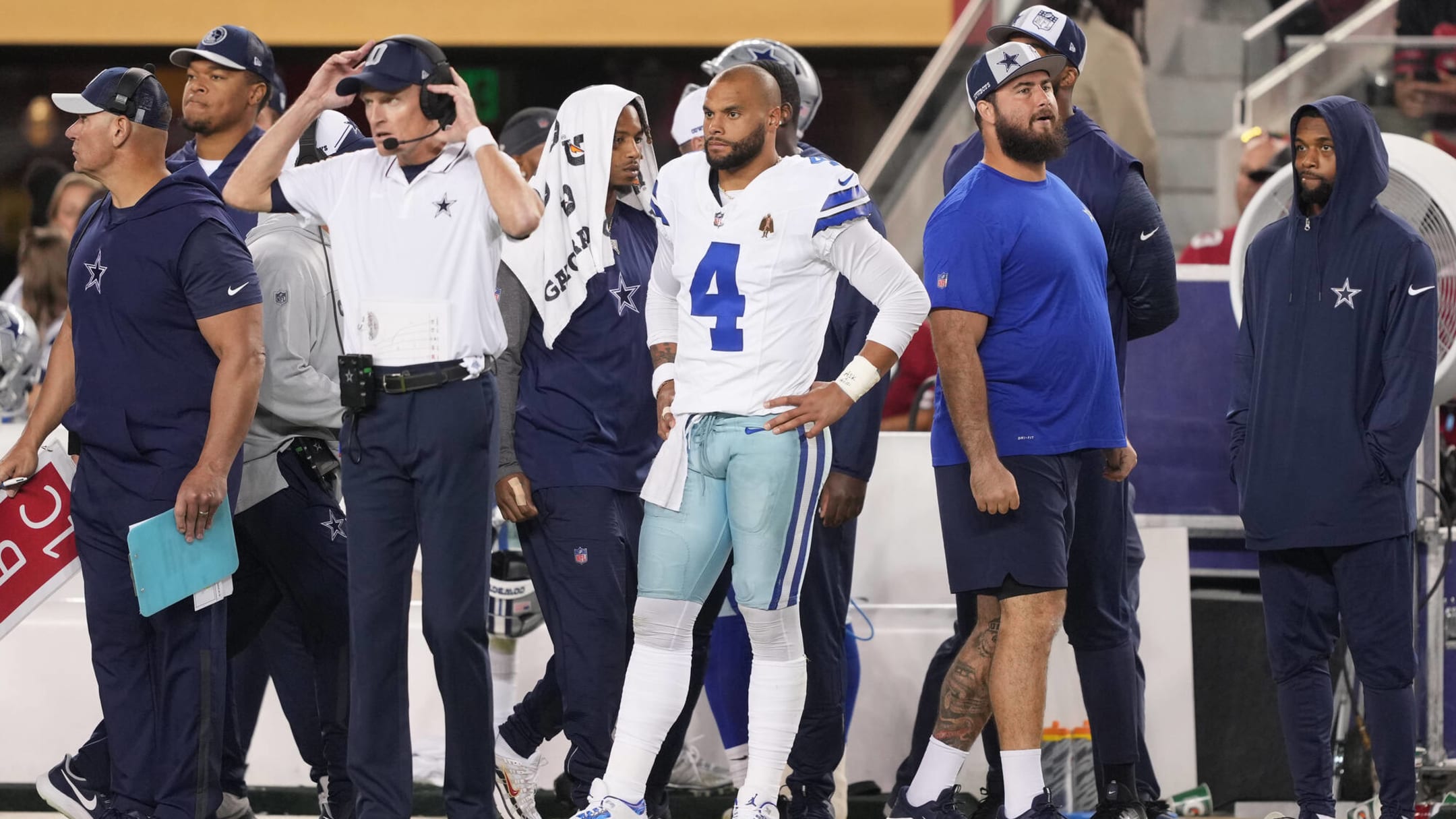 Dallas Cowboys: Mike McCarthy rips NFL officiating without saying a word -  On3