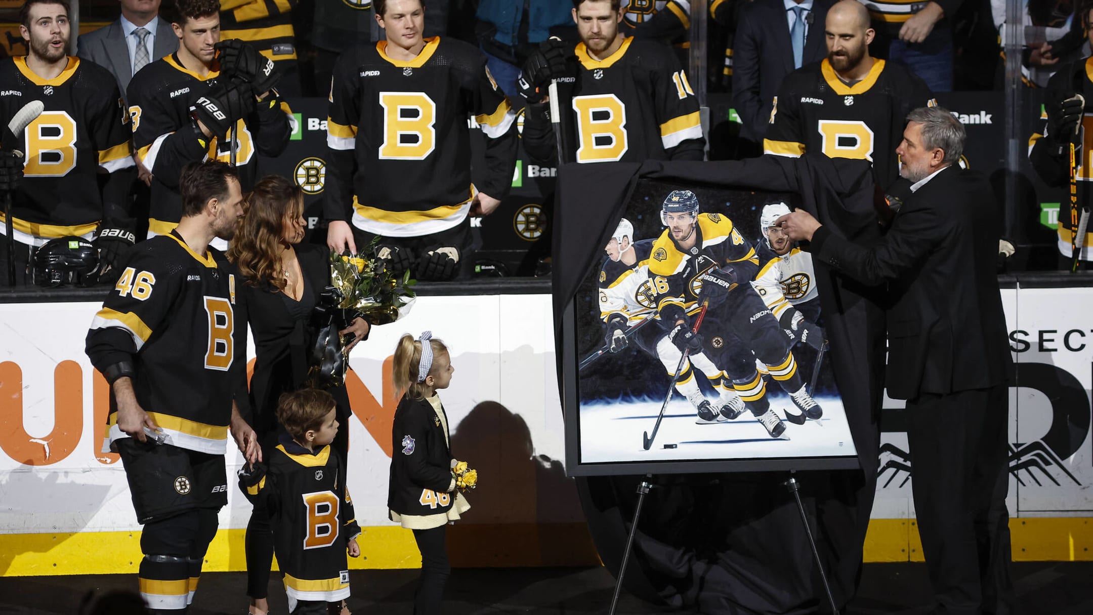 Boston Bruins reveal new jerseys for 100-year anniversary