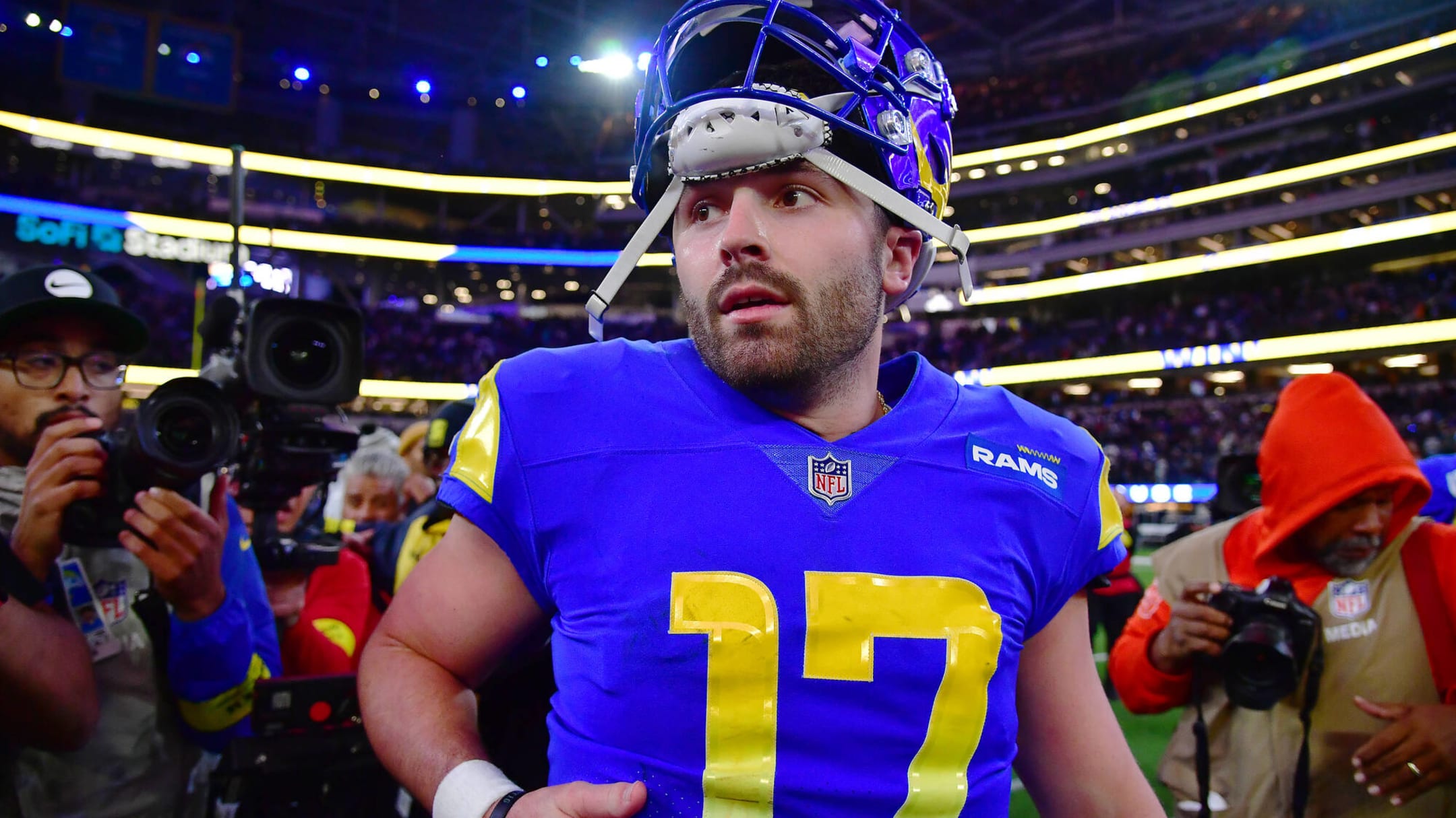 Fans React to the Los Angeles Rams' New Uniforms