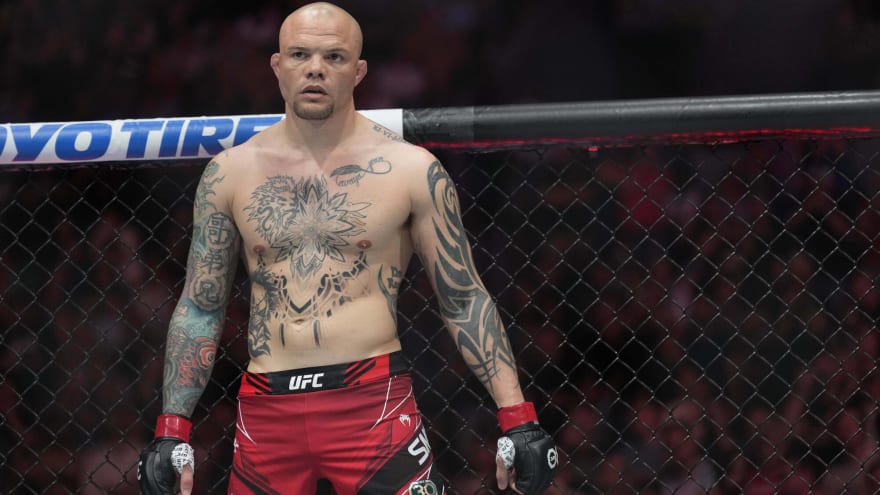 UFC 301 Recap: Anthony Smith submits Vitor Petrino in the first