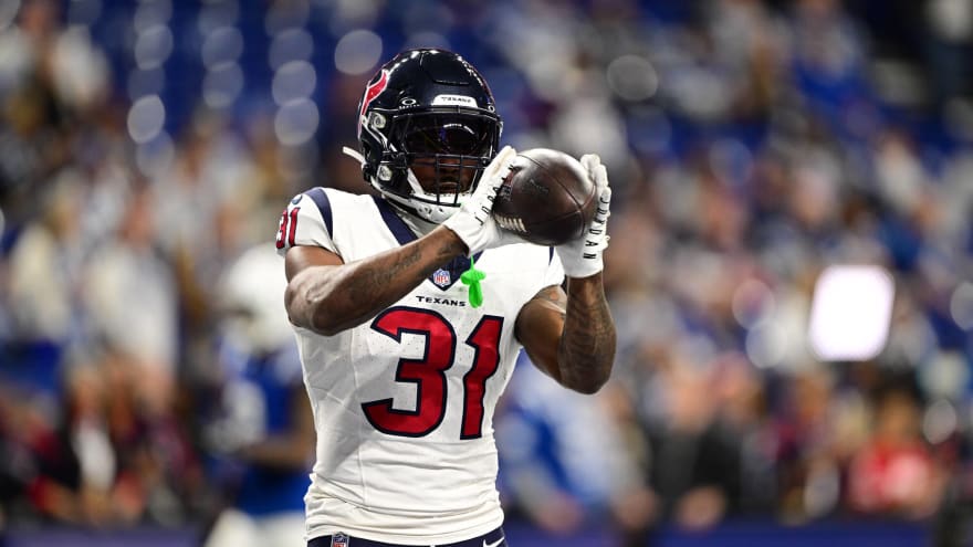 Houston Texans’ GM Hasn’t Lost Faith In Key Offensive Weapon
