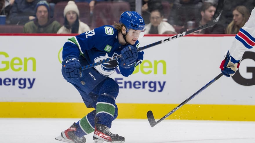 Vancouver Canucks recall Podkolzin, Räty, Lekkerimäki, 10 others from AHL Abbotsford